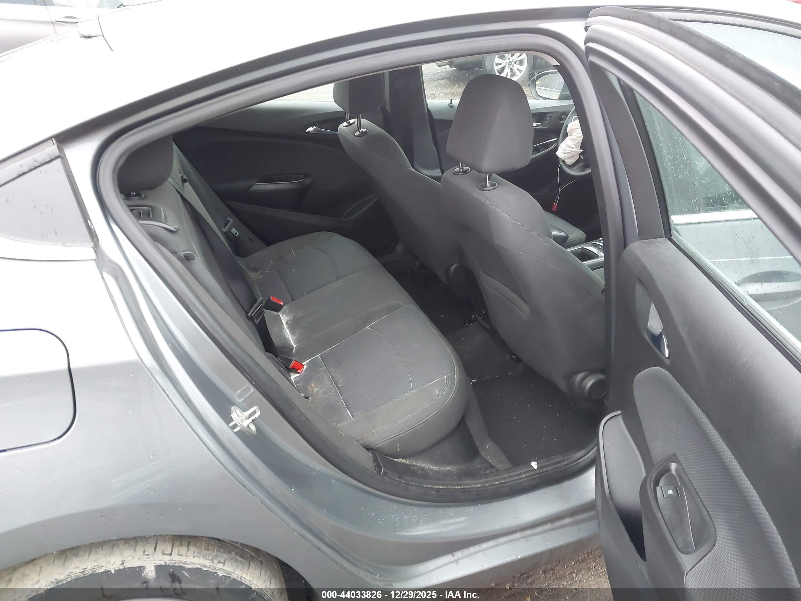 CHEVROLET CRUZE image 8