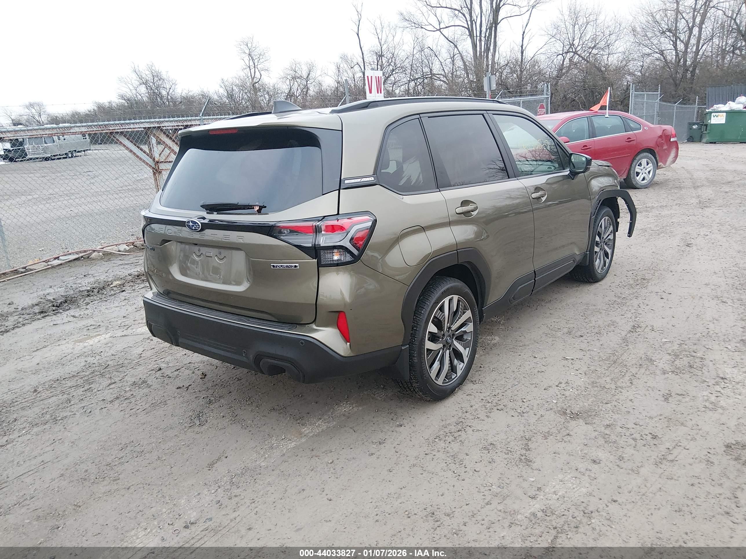 SUBARU FORESTER image 4