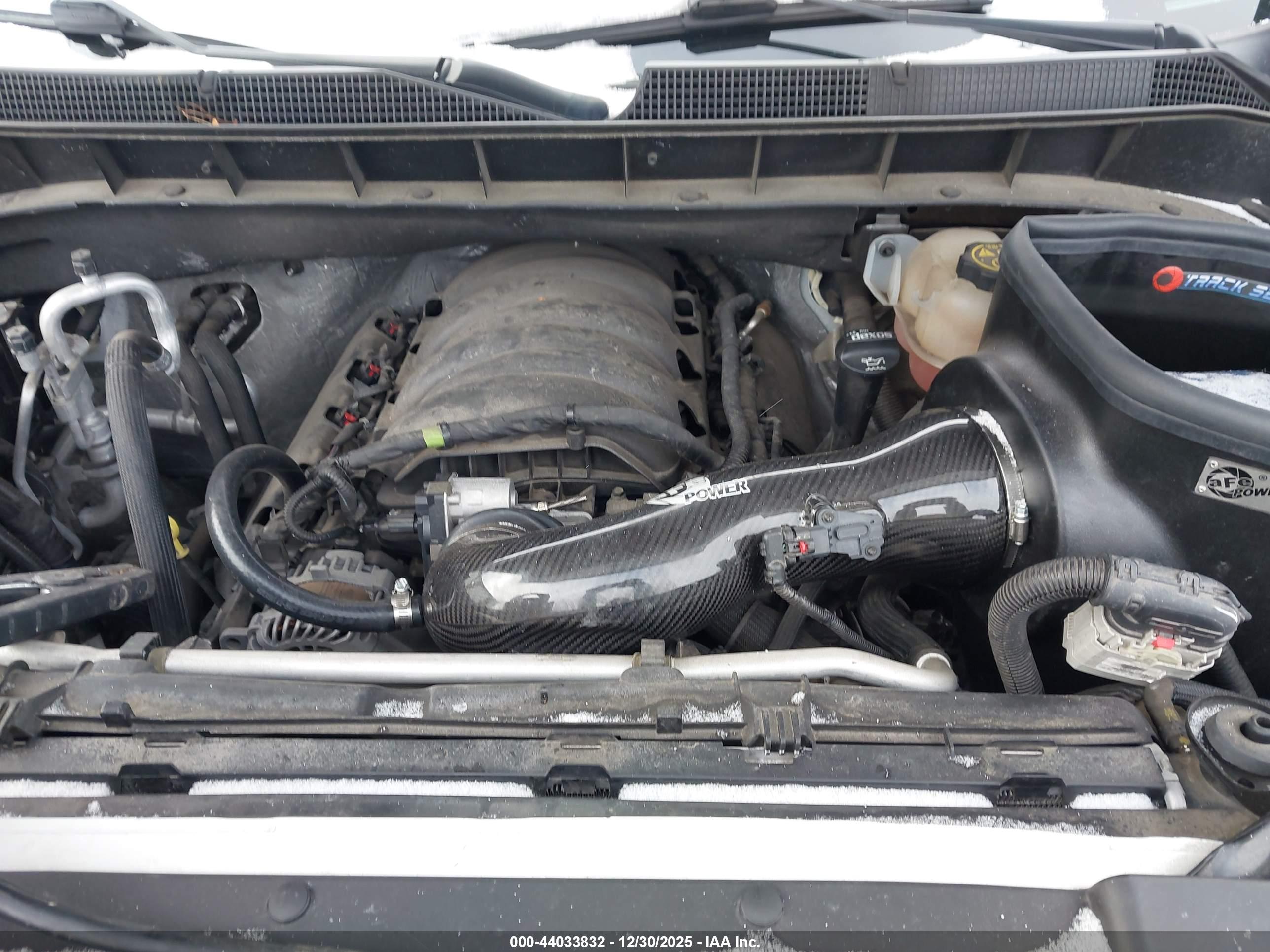CHEVROLET SILVERADO image 10