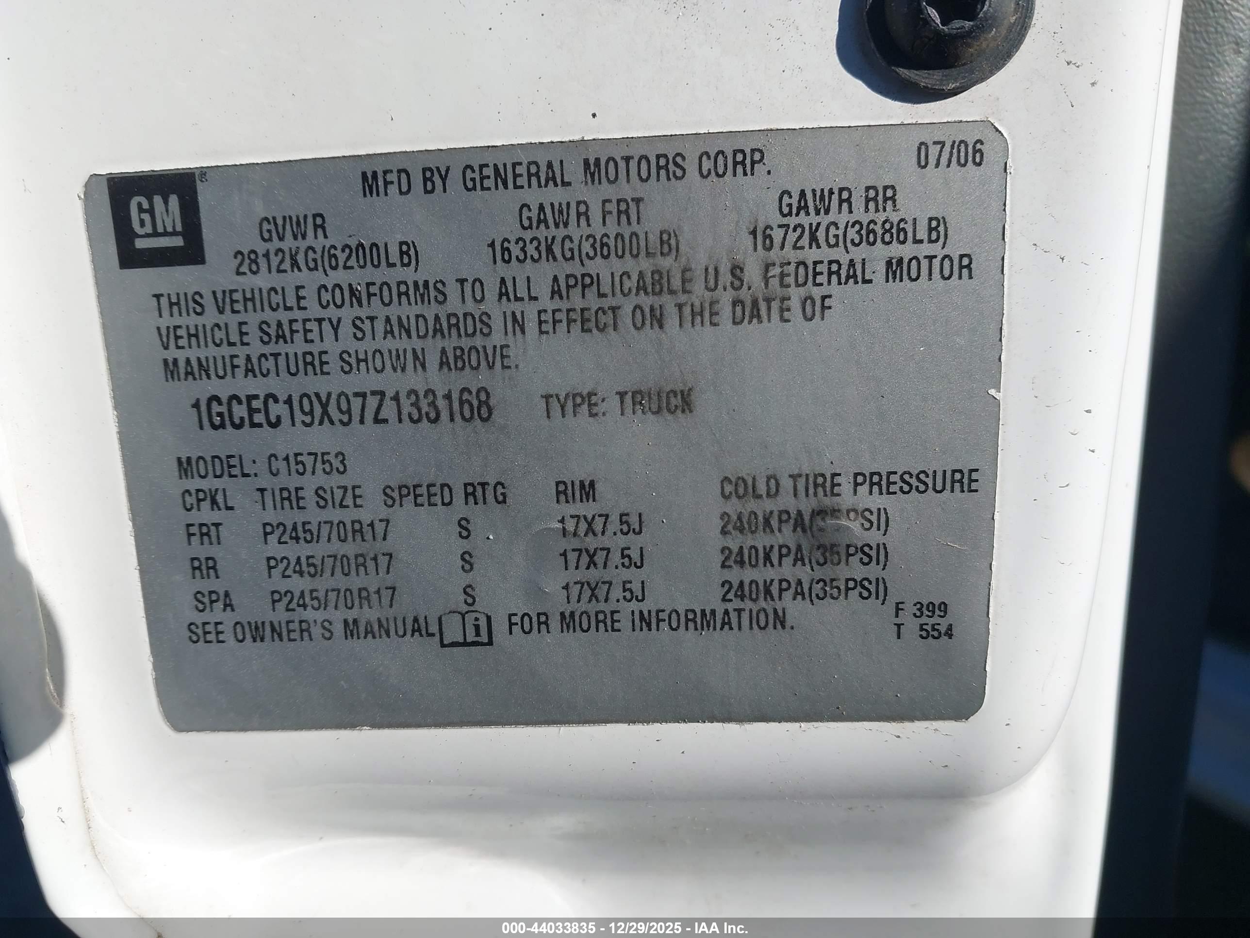 CHEVROLET SILVERADO image 9