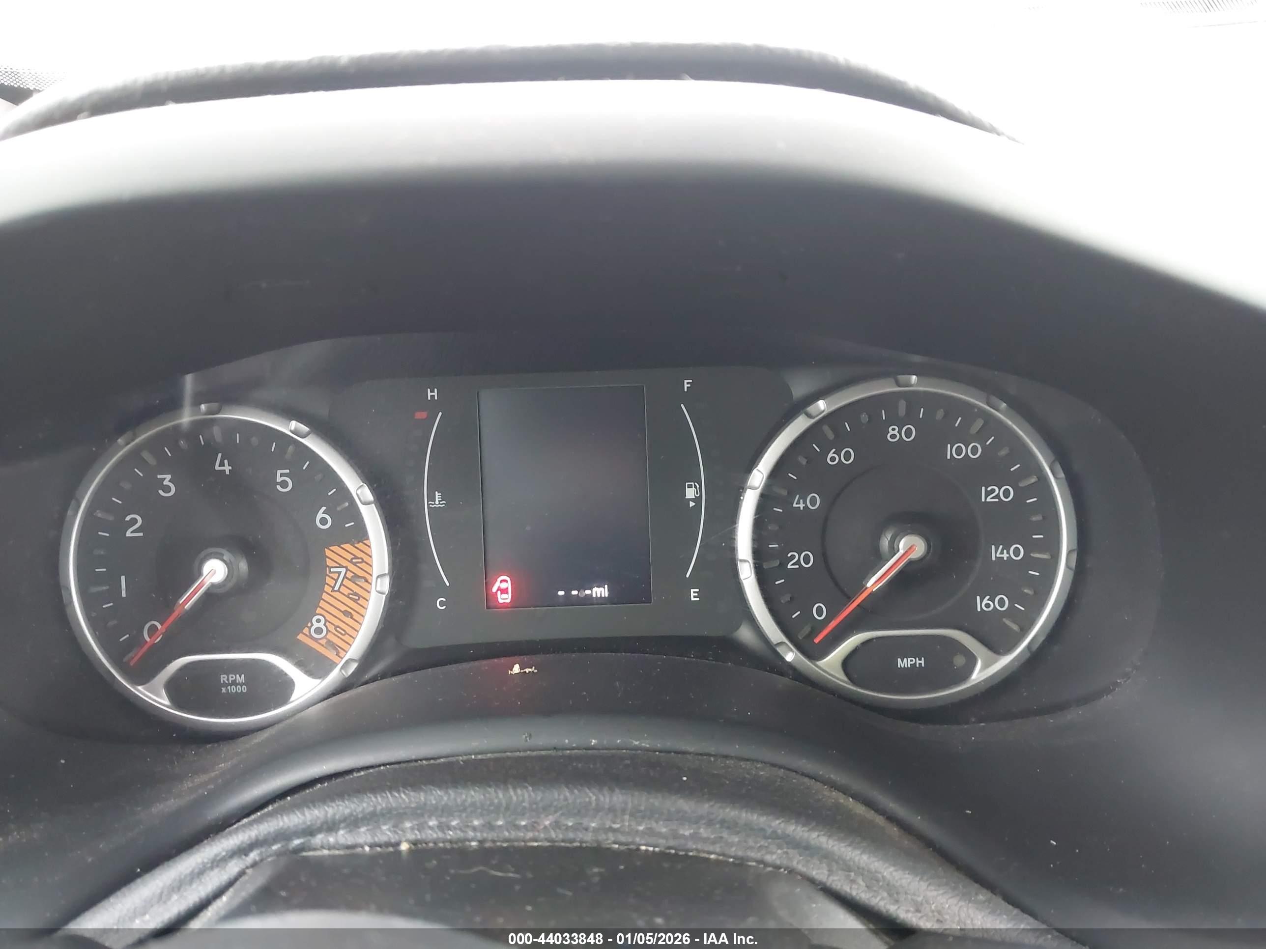 JEEP RENEGADE image 7