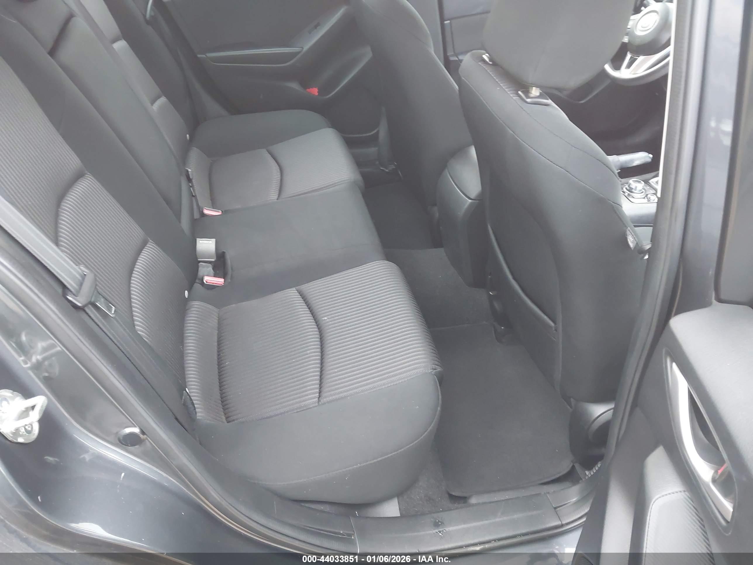 MAZDA MAZDA3 image 8