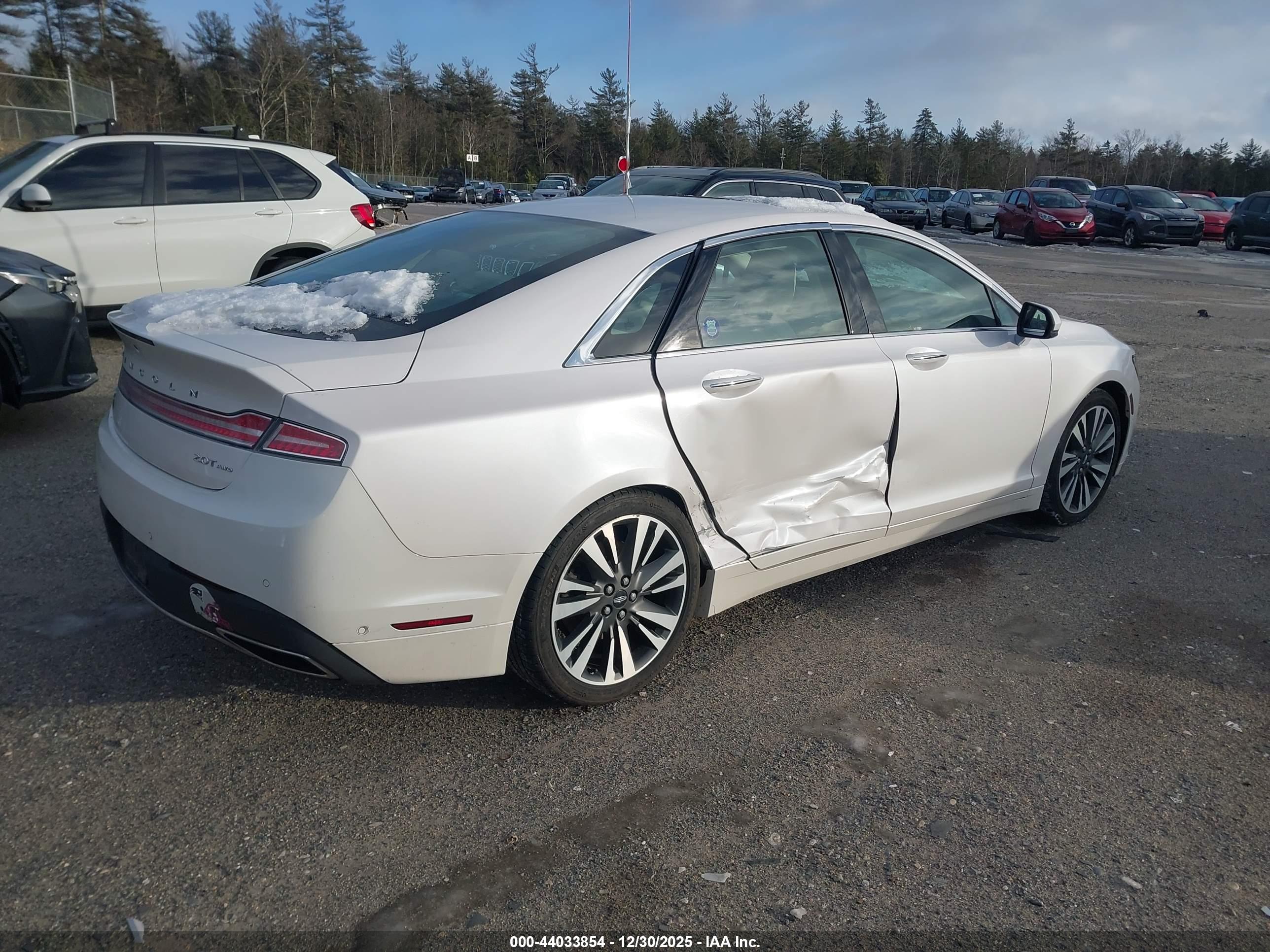 LINCOLN MKZ image 4