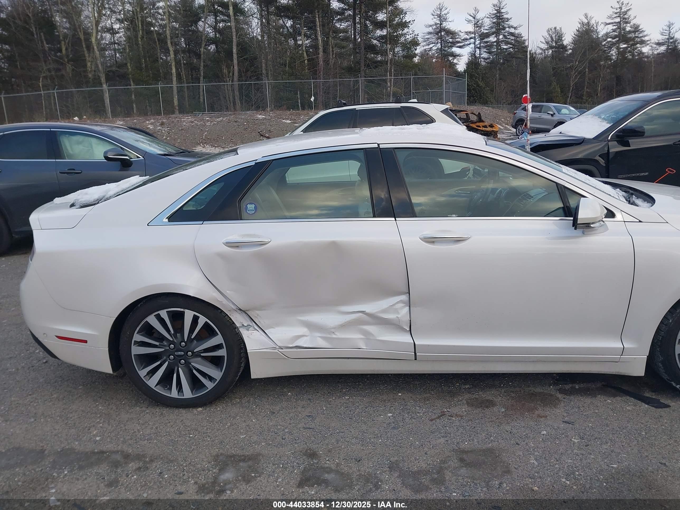 LINCOLN MKZ image 6