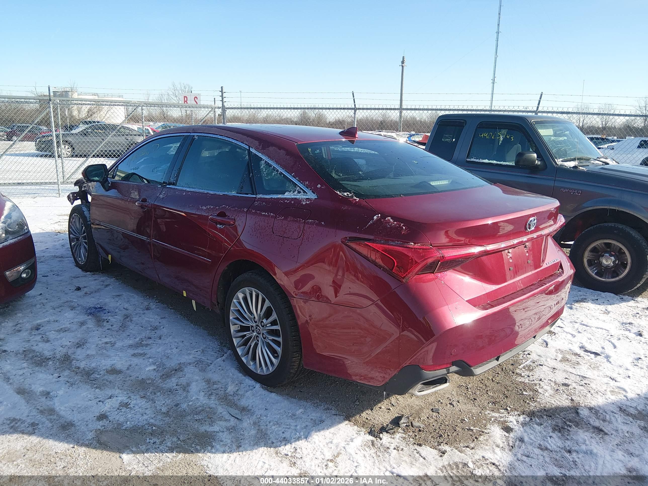 TOYOTA AVALON image 3