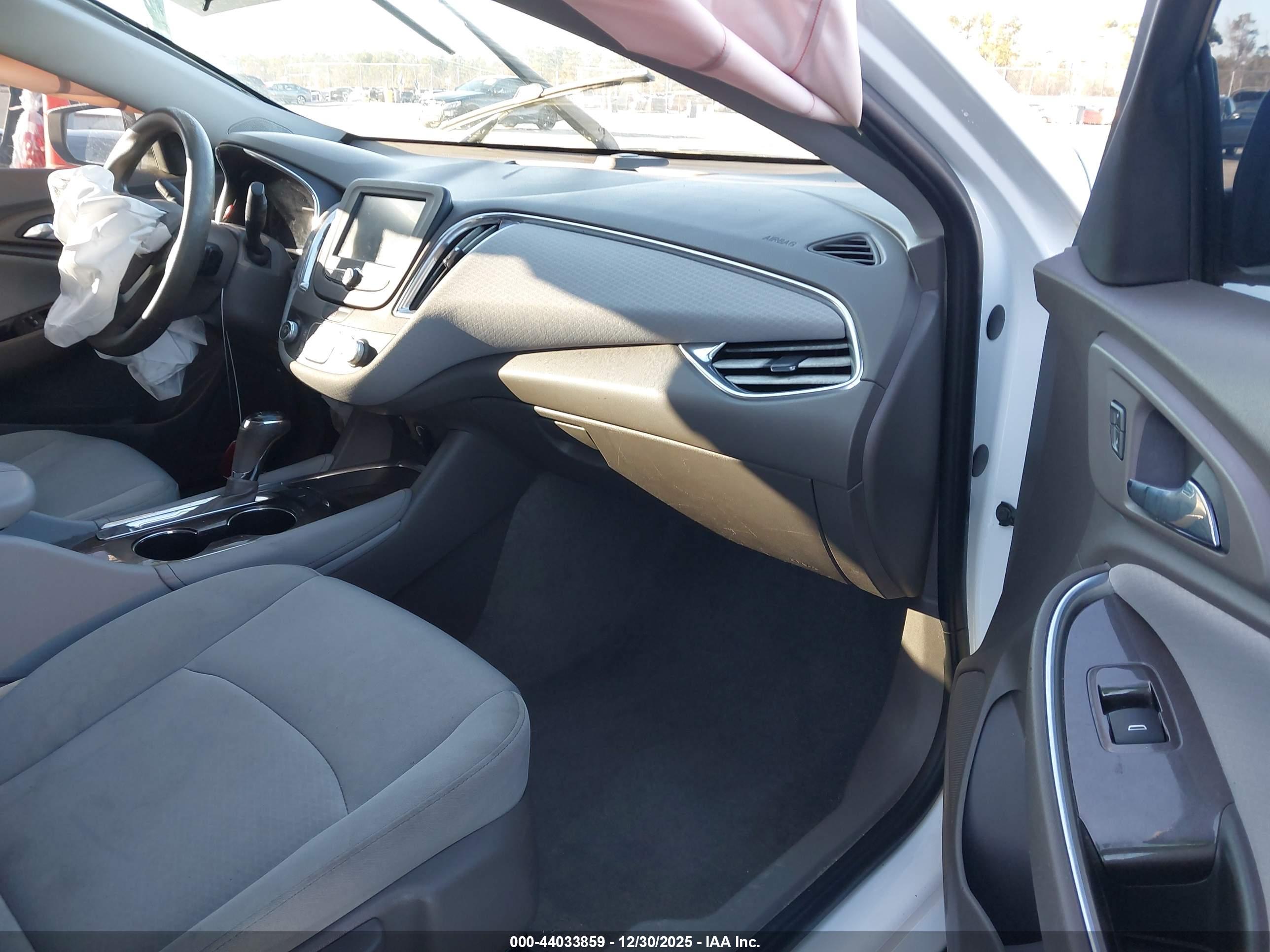 CHEVROLET MALIBU image 5
