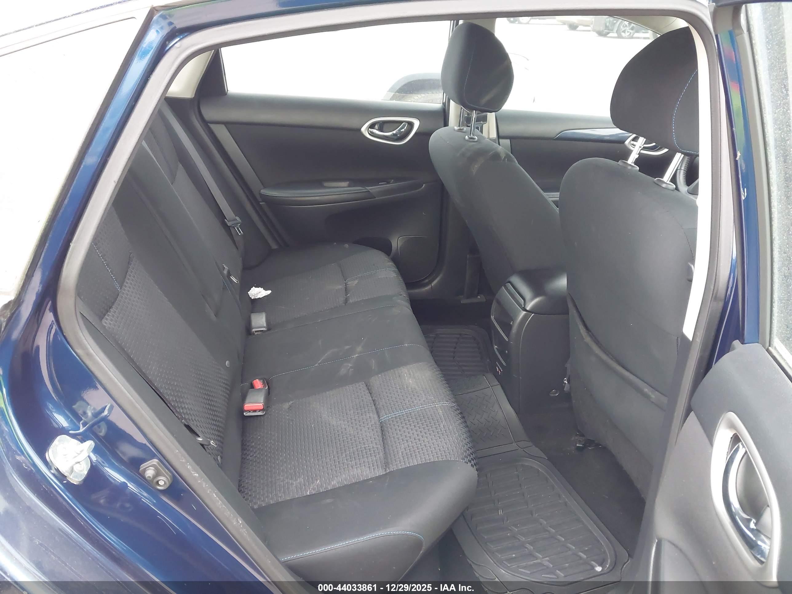 NISSAN SENTRA image 8