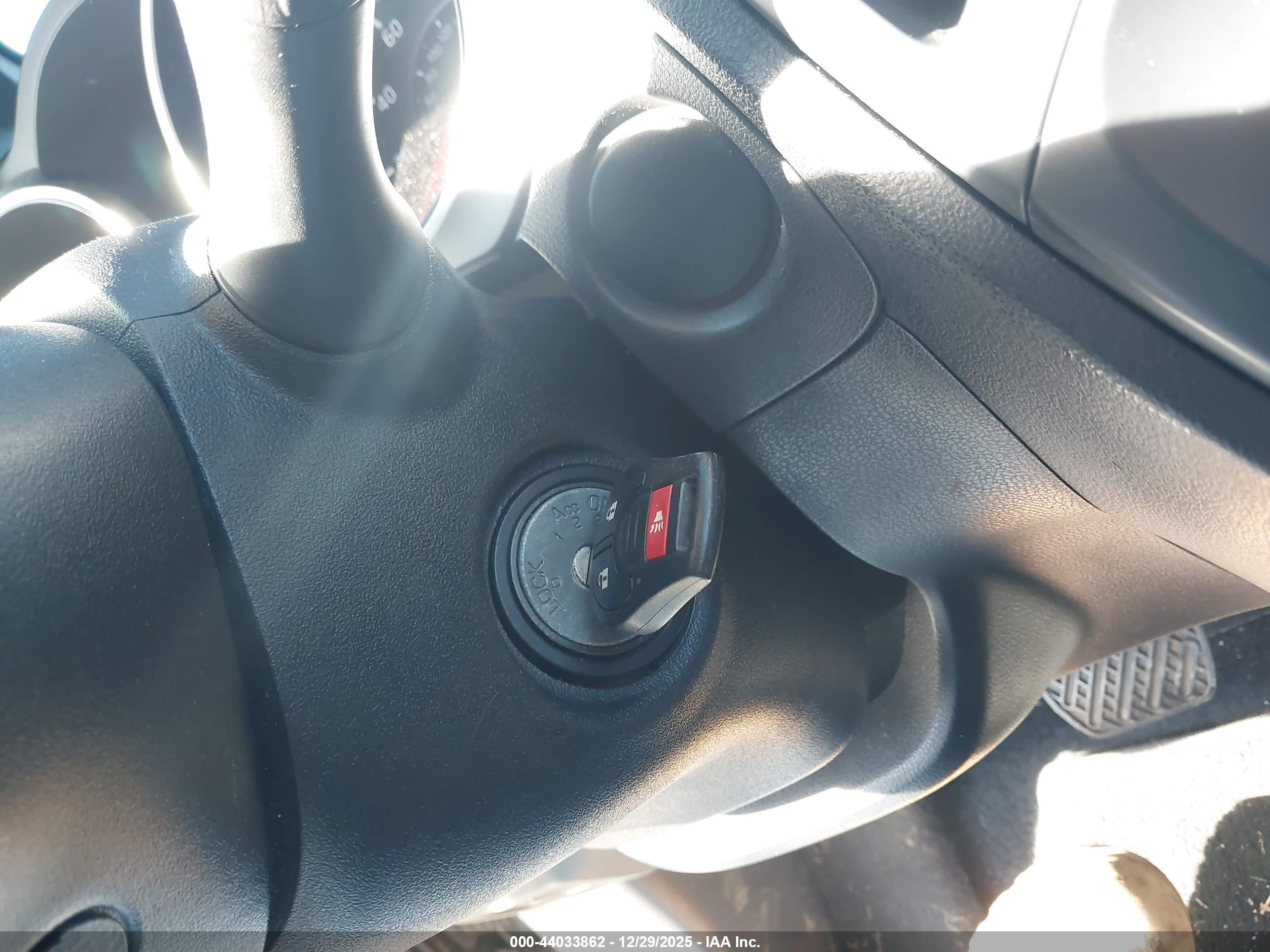 NISSAN JUKE image 11
