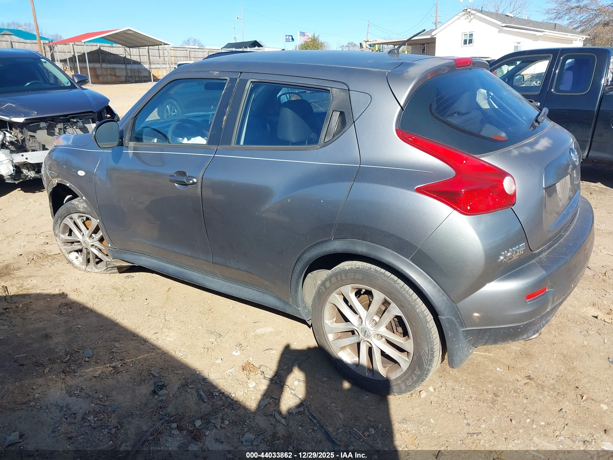 NISSAN JUKE image 3
