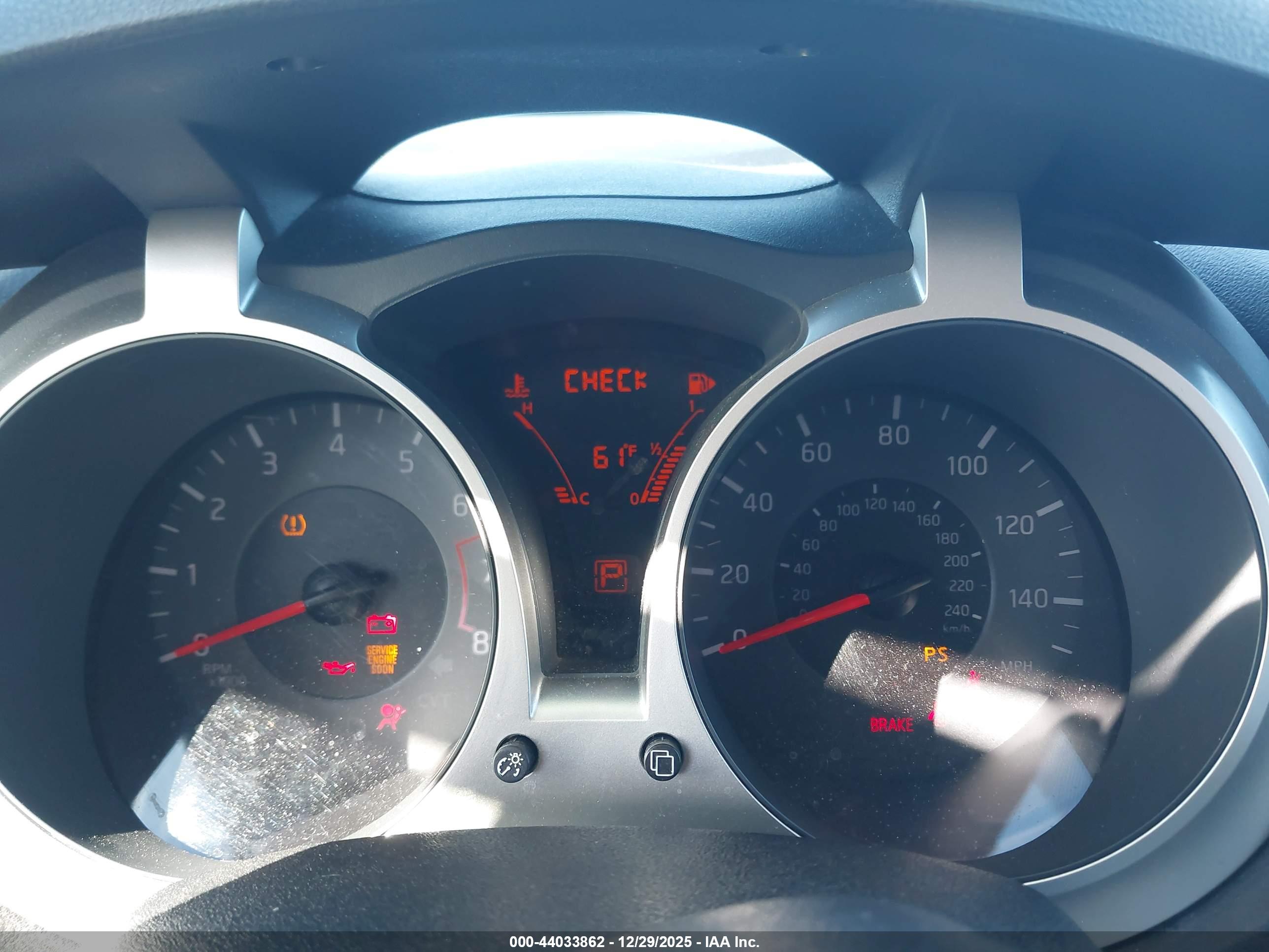 NISSAN JUKE image 7