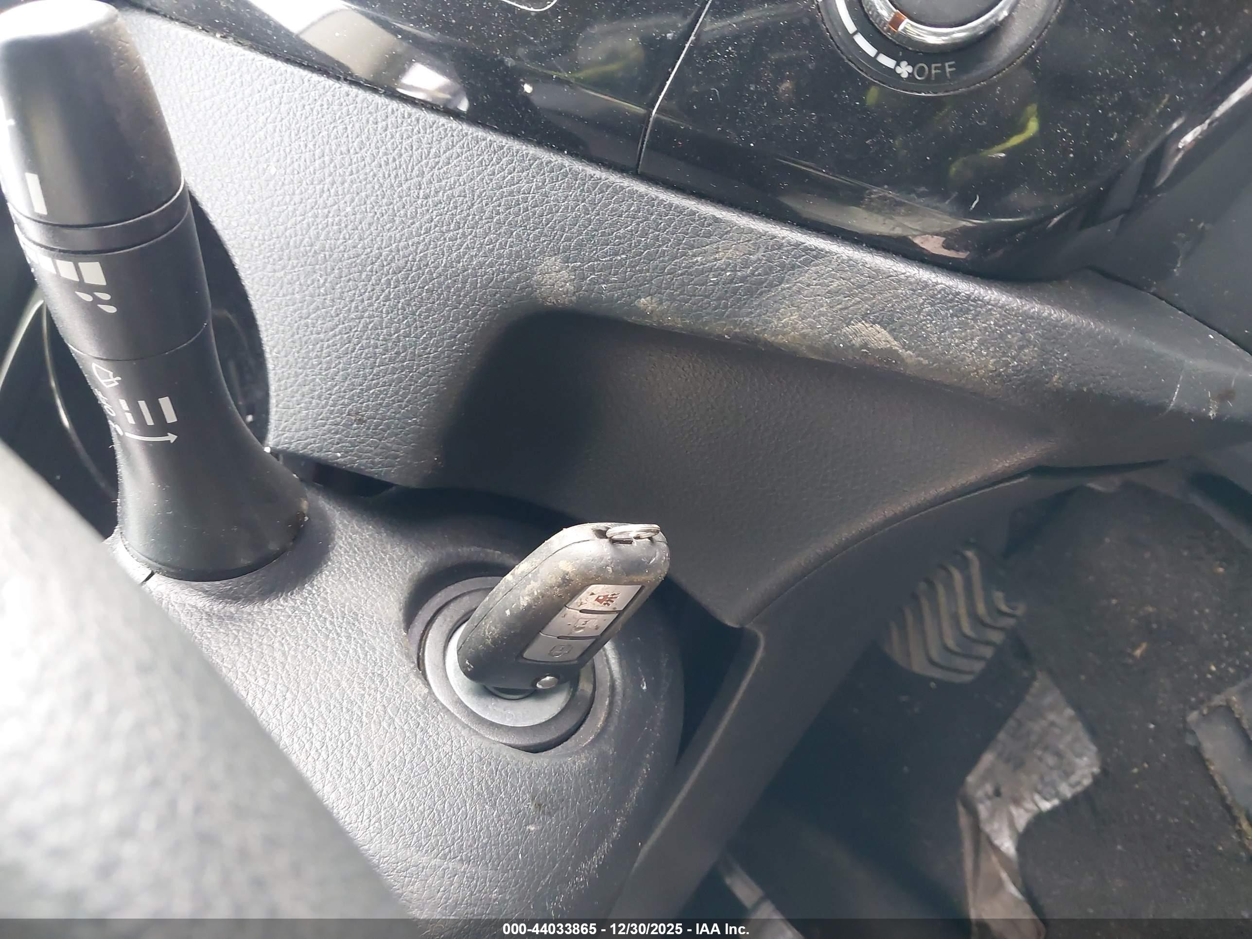 NISSAN ROGUE image 11