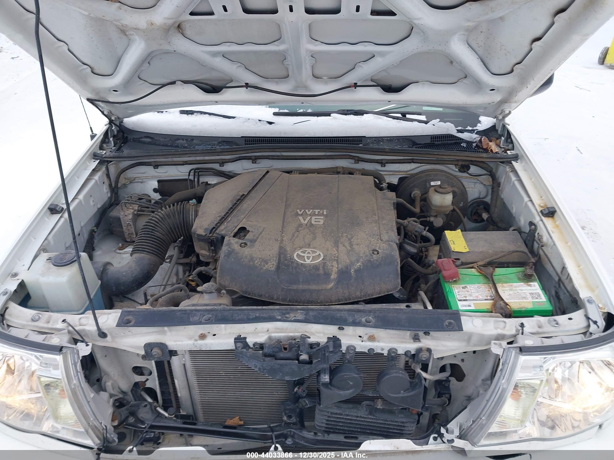 TOYOTA TACOMA image 10