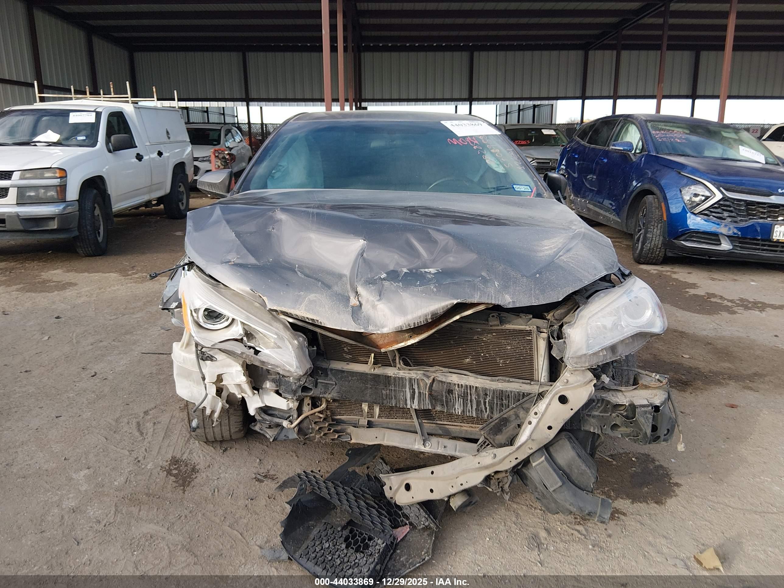 TOYOTA CAMRY image 6