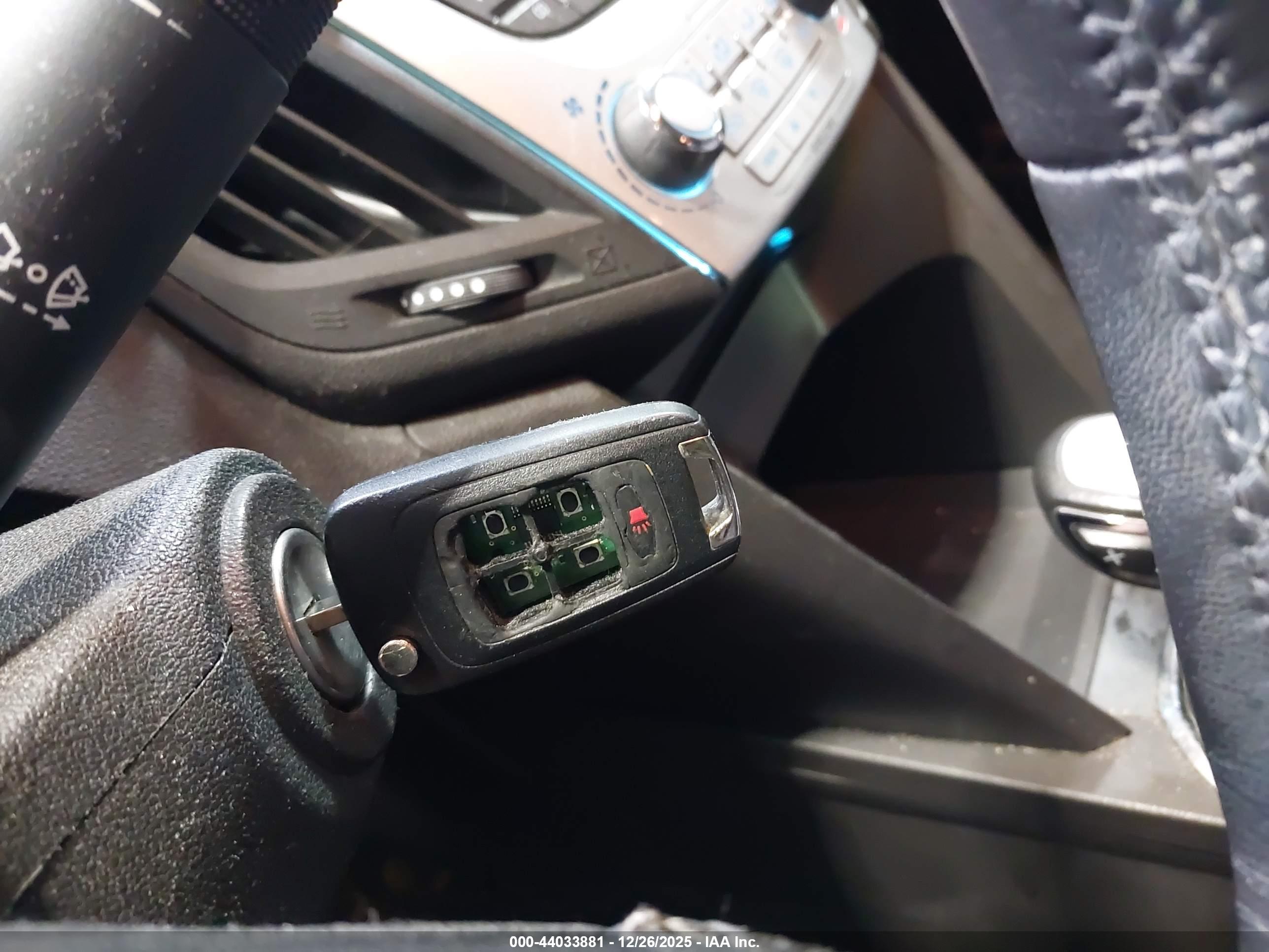 CHEVROLET EQUINOX image 11