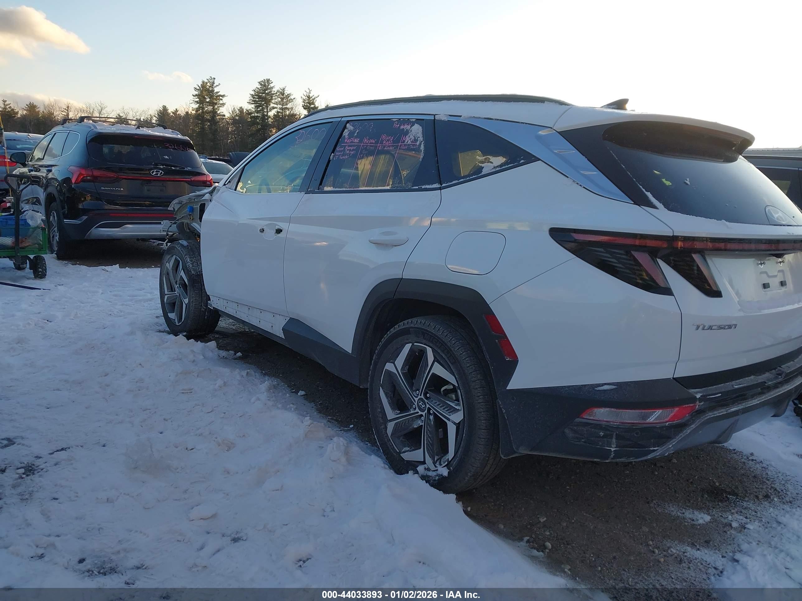 HYUNDAI TUCSON image 3