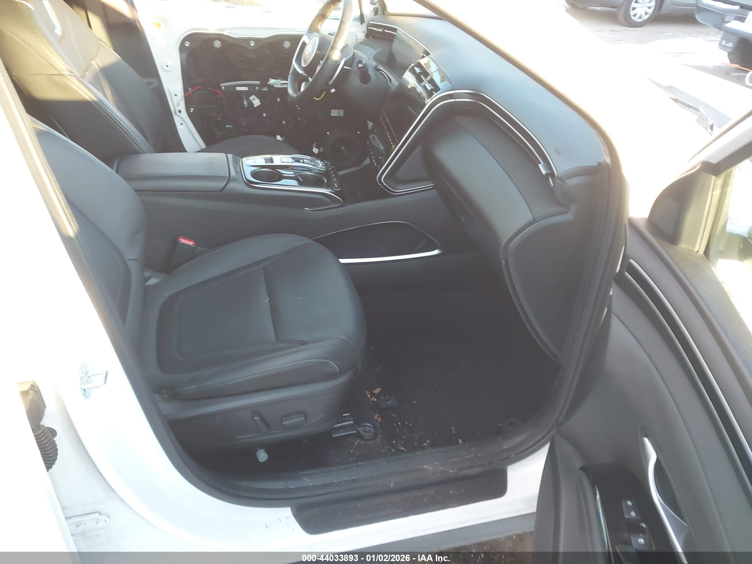 HYUNDAI TUCSON image 5