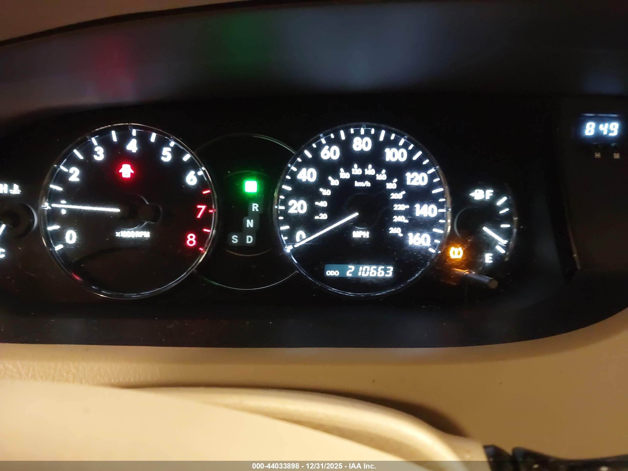 TOYOTA AVALON image 7