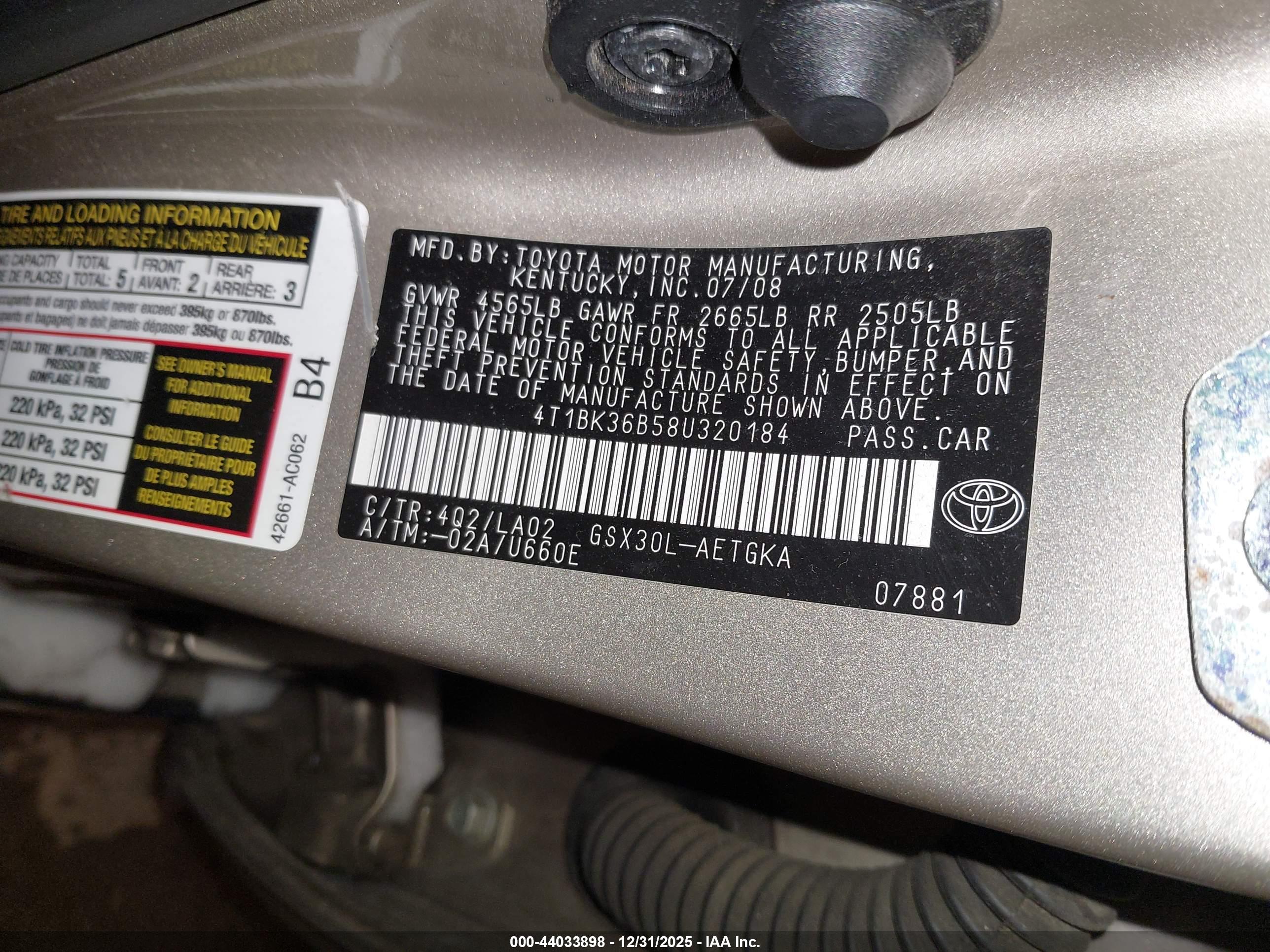 TOYOTA AVALON image 9