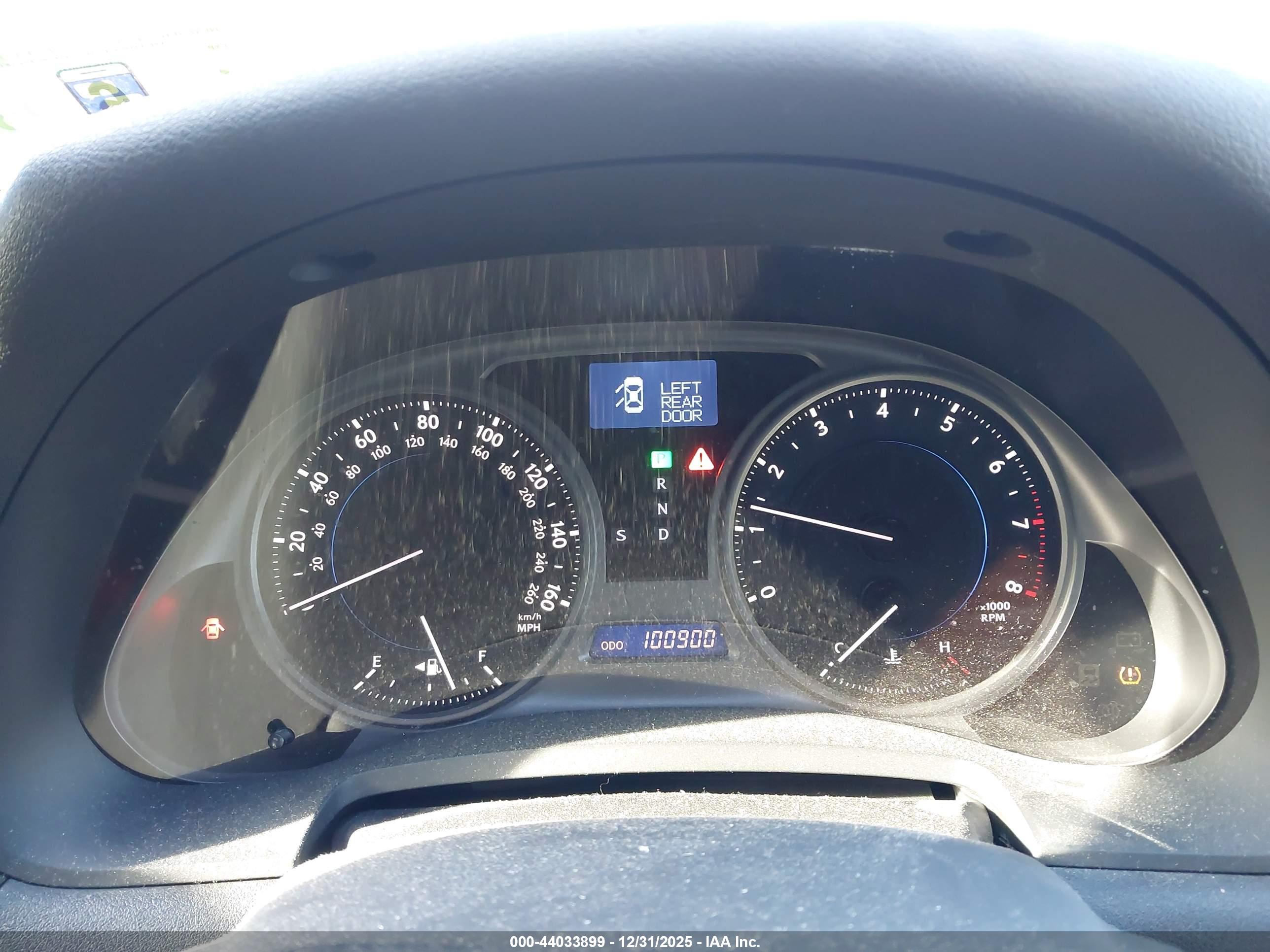 LEXUS IS image 7
