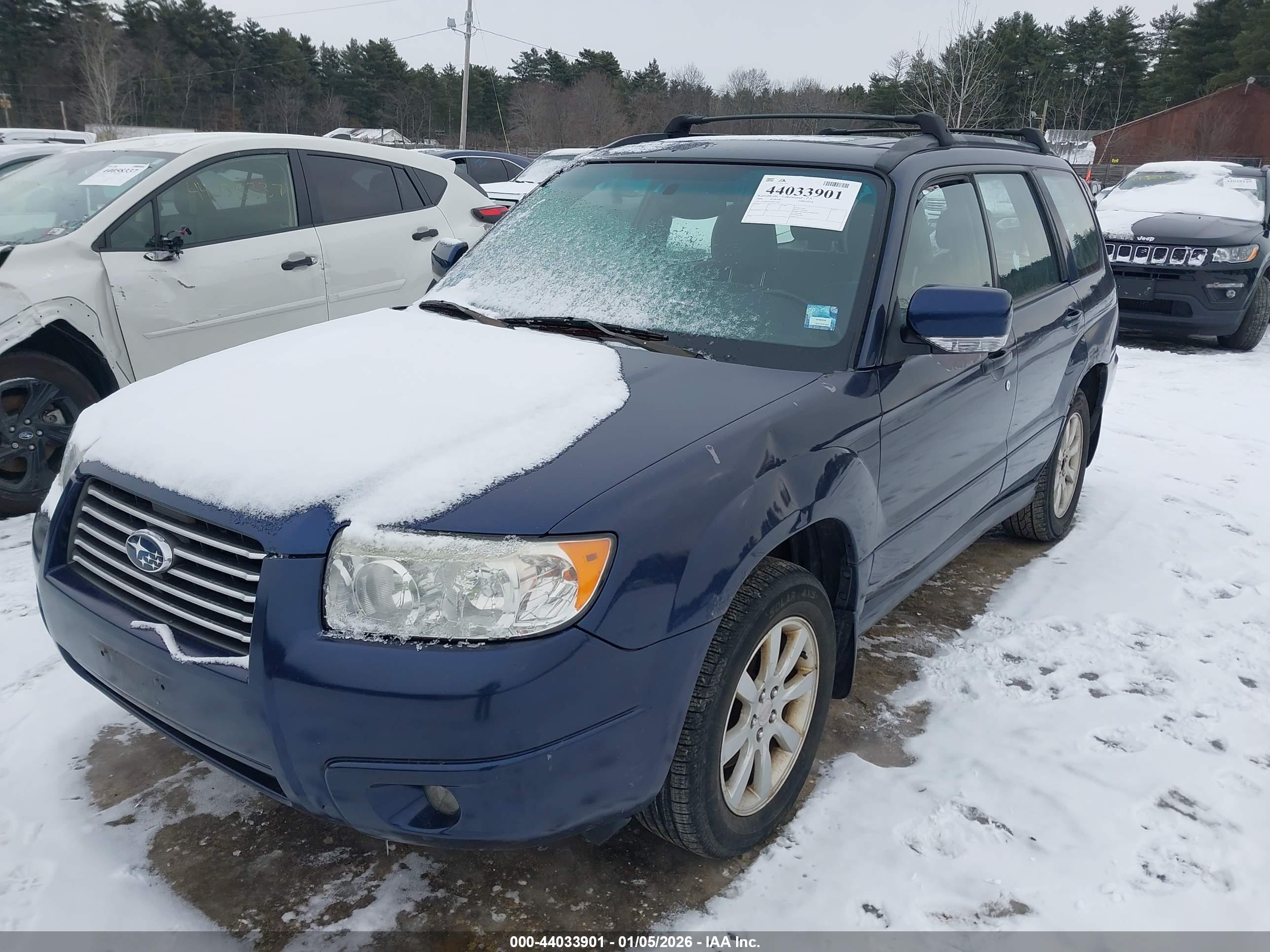 SUBARU FORESTER image 2