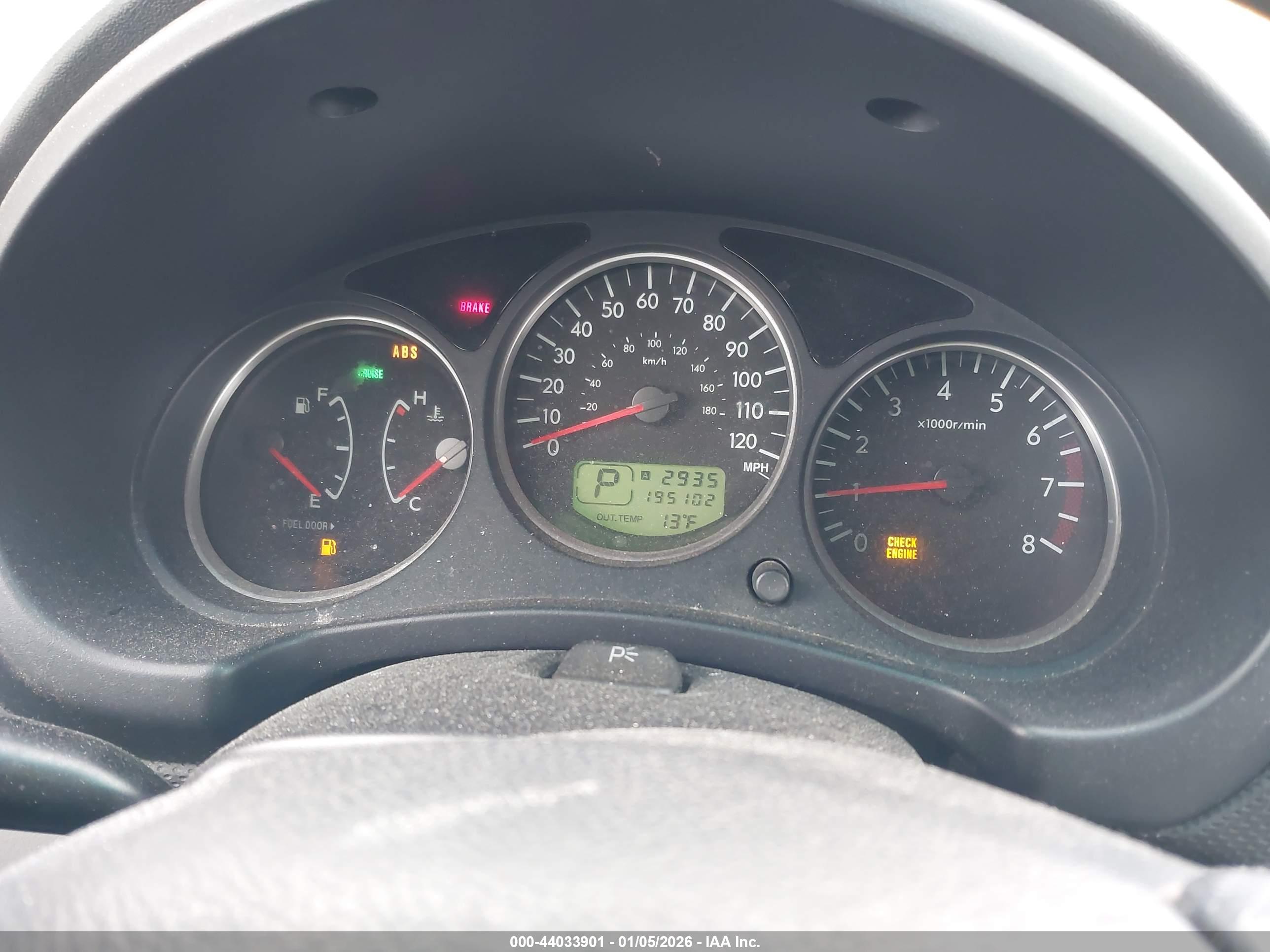 SUBARU FORESTER image 7