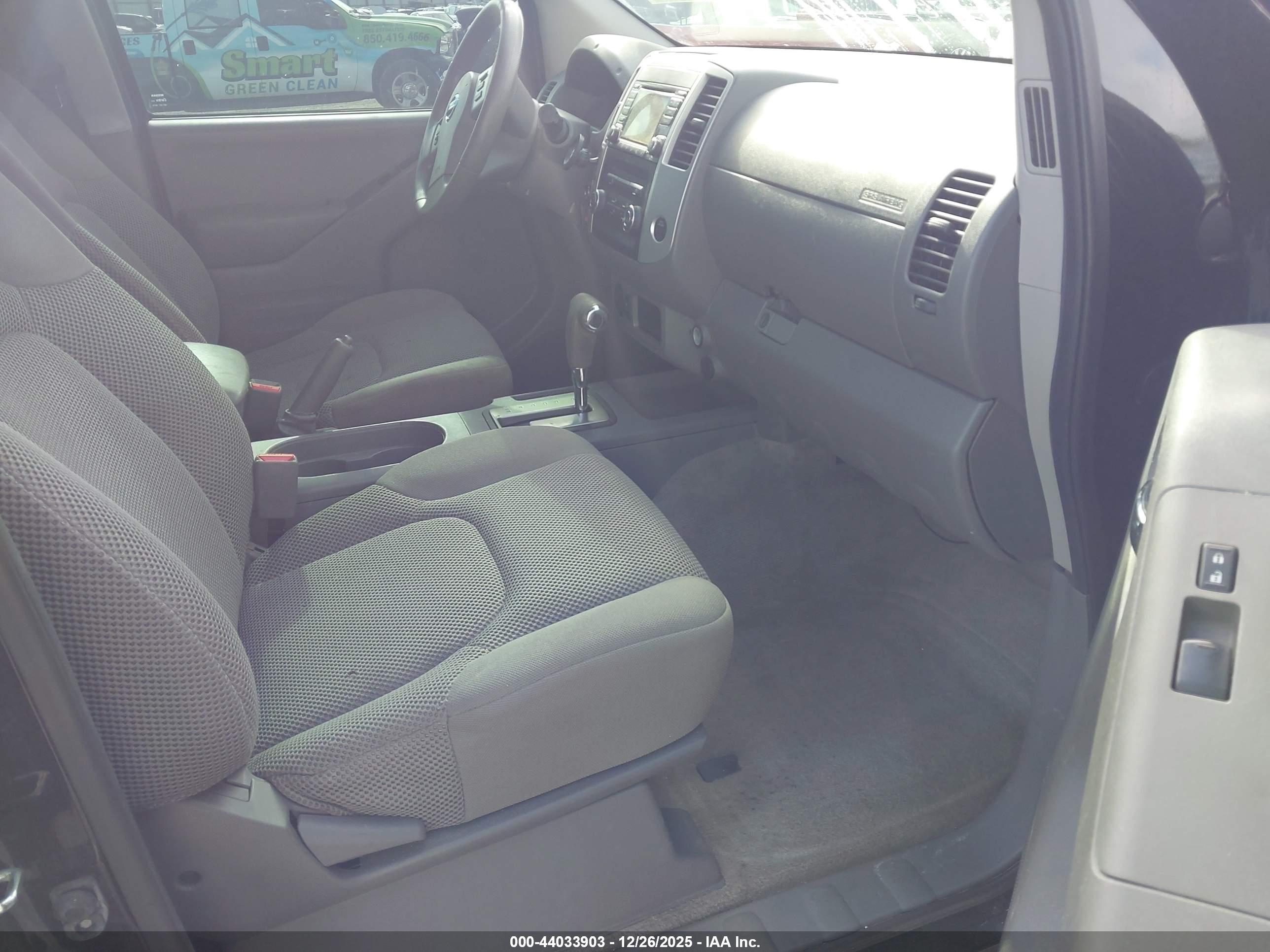 NISSAN FRONTIER image 5