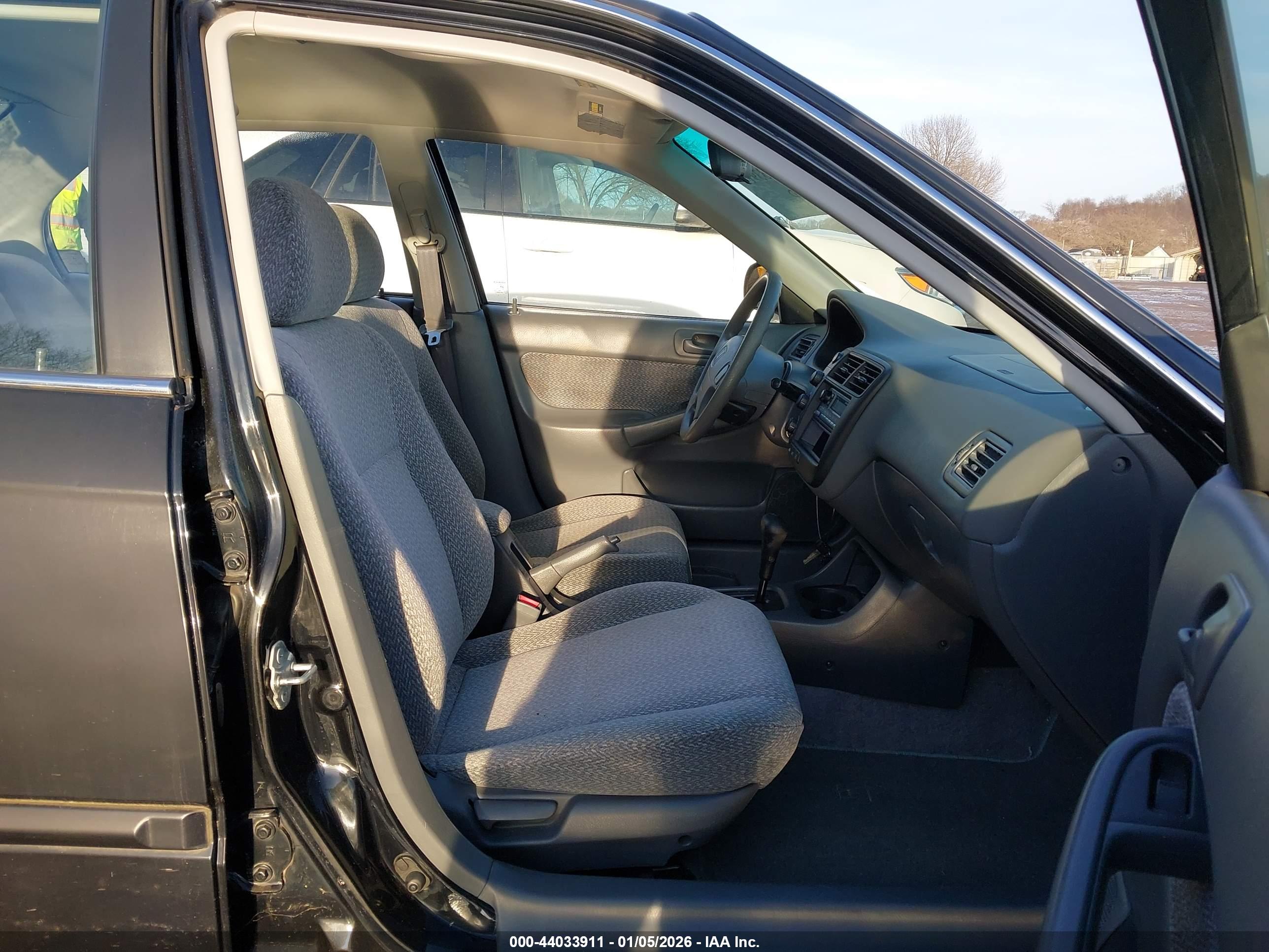 HONDA CIVIC image 5