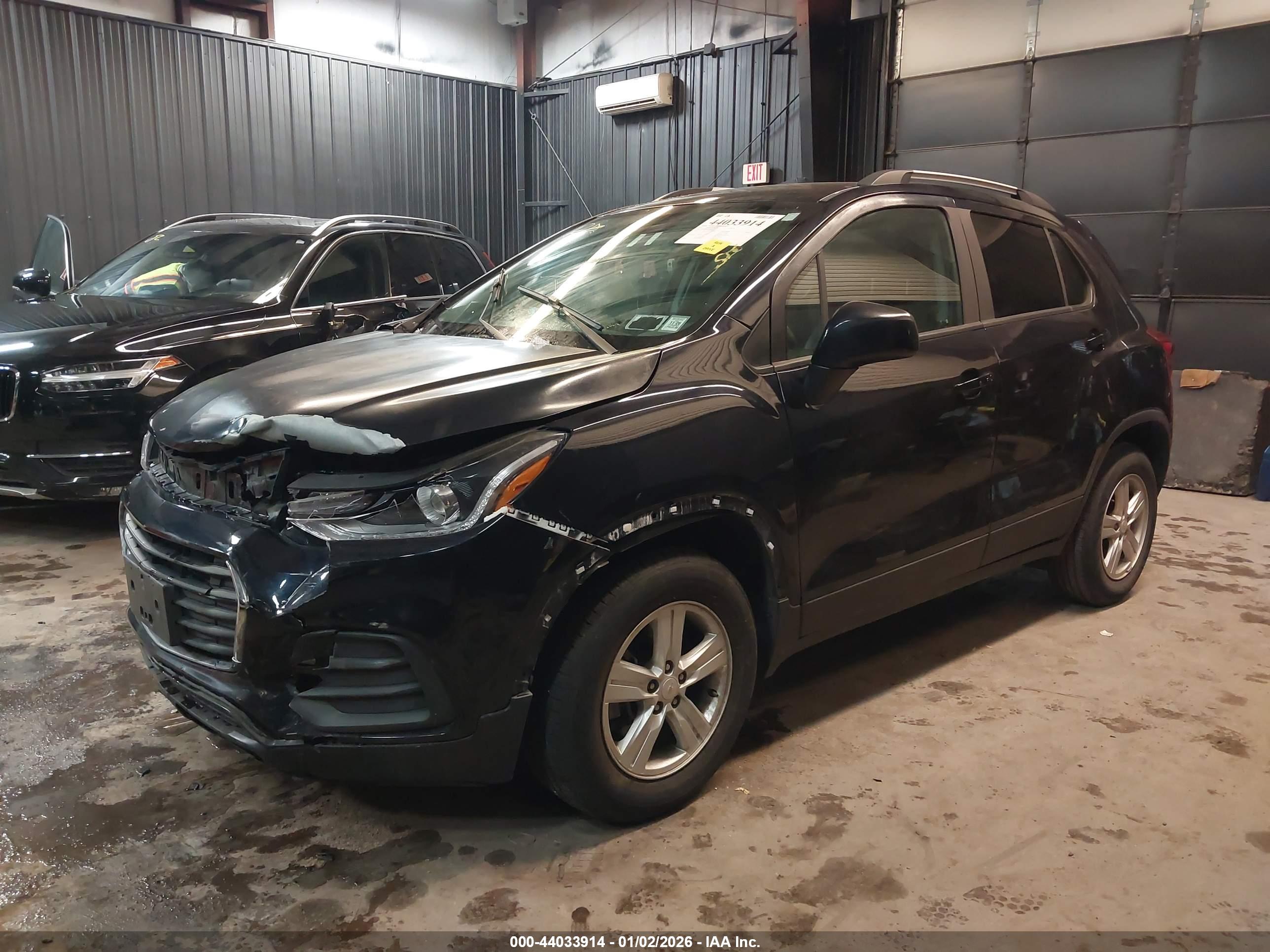 CHEVROLET TRAX image 2