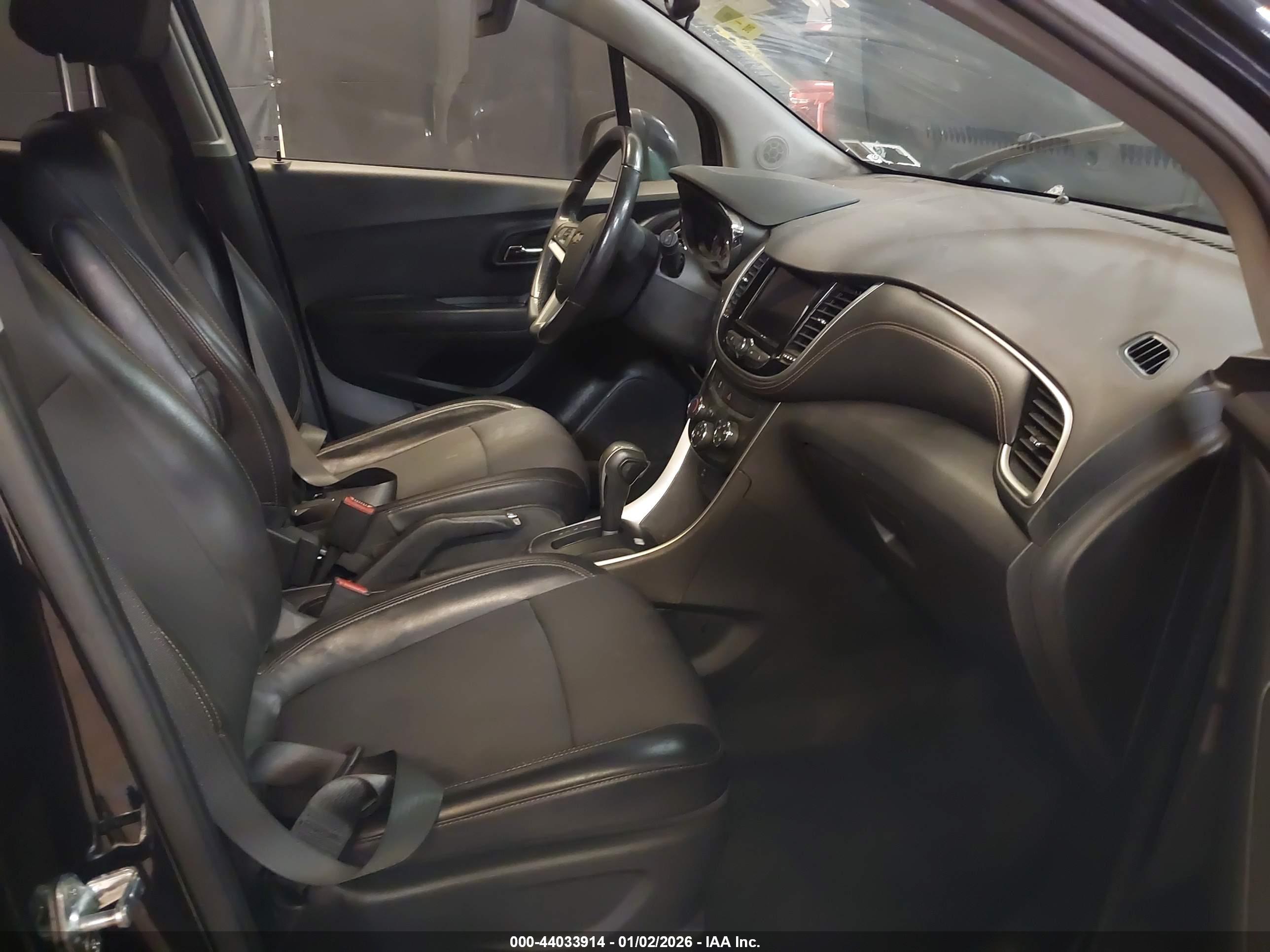 CHEVROLET TRAX image 5