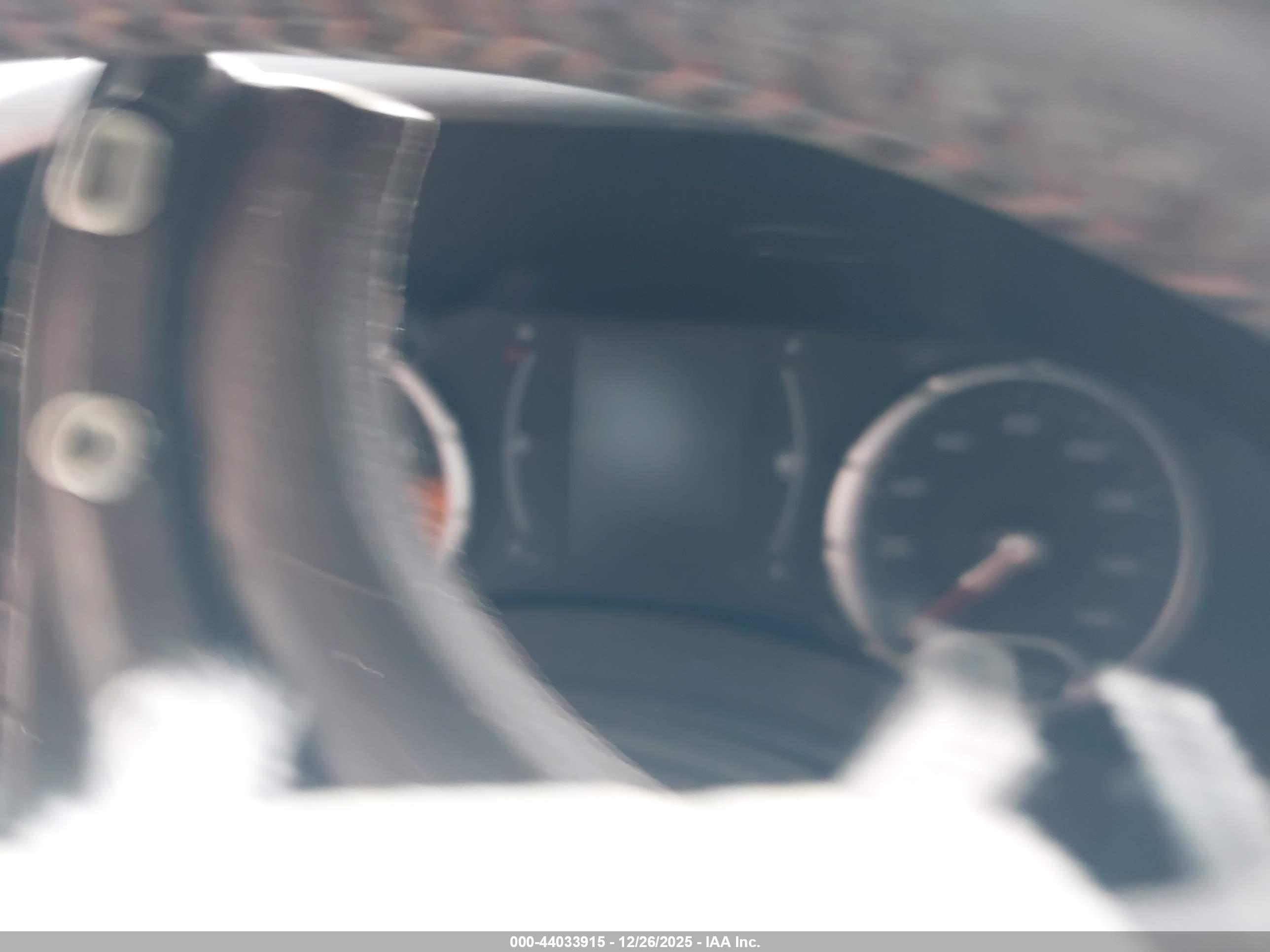 JEEP RENEGADE image 7