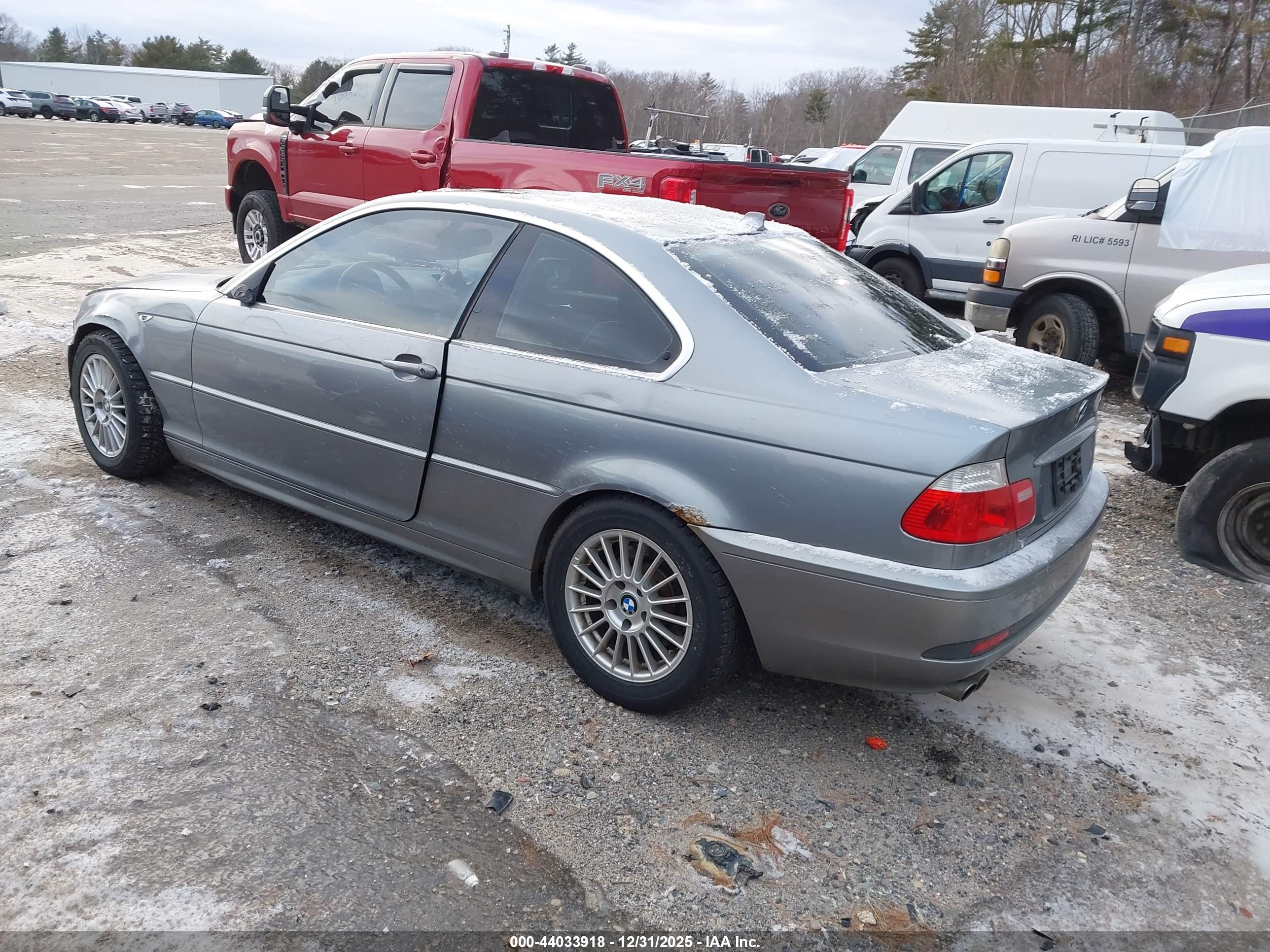 BMW 330CI image 3