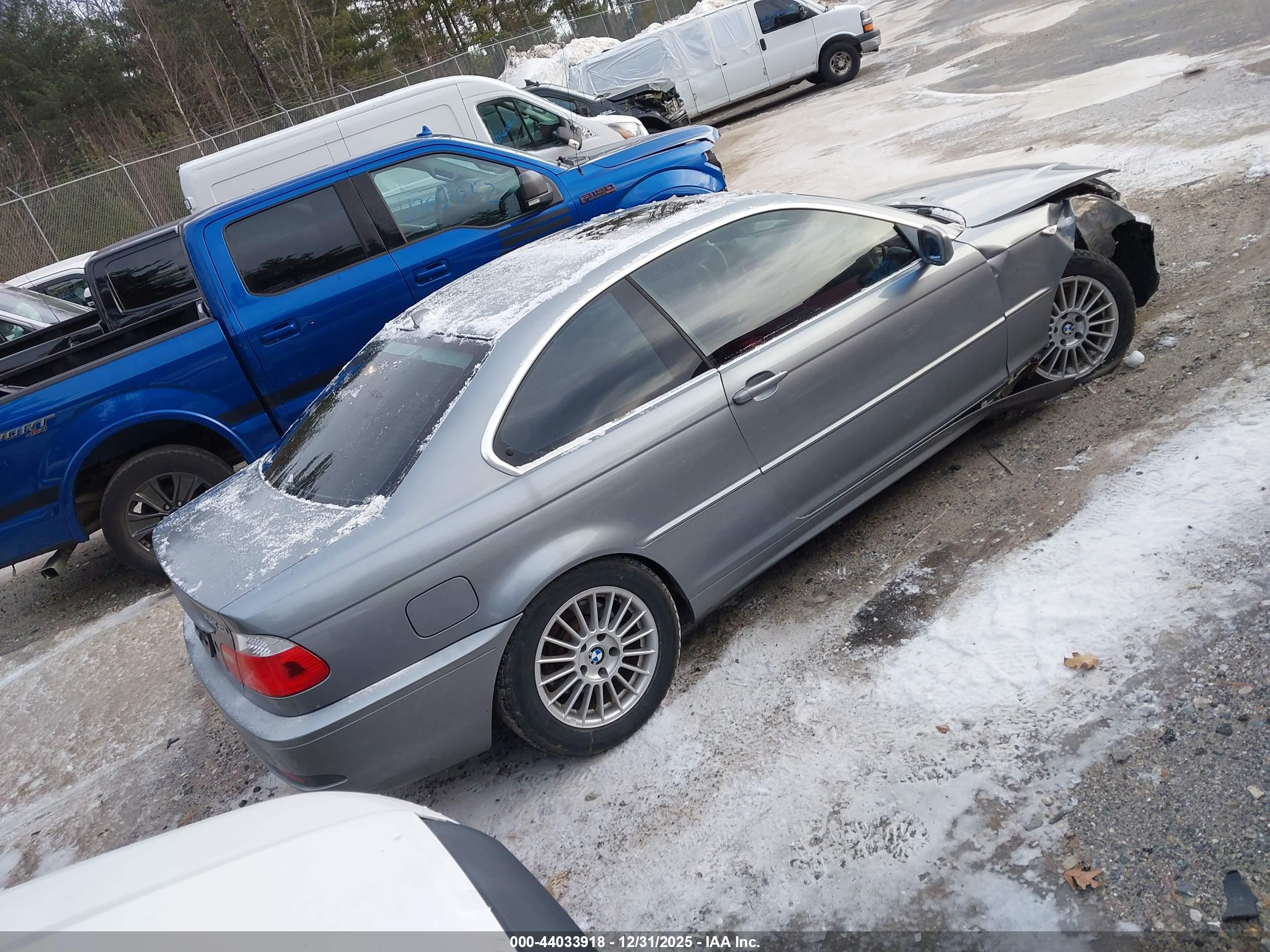 BMW 330CI image 4