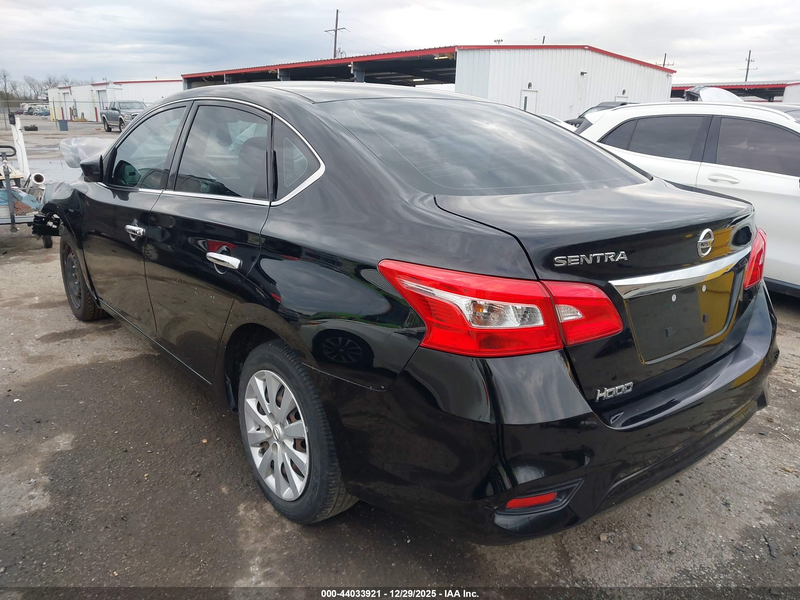 NISSAN SENTRA image 3