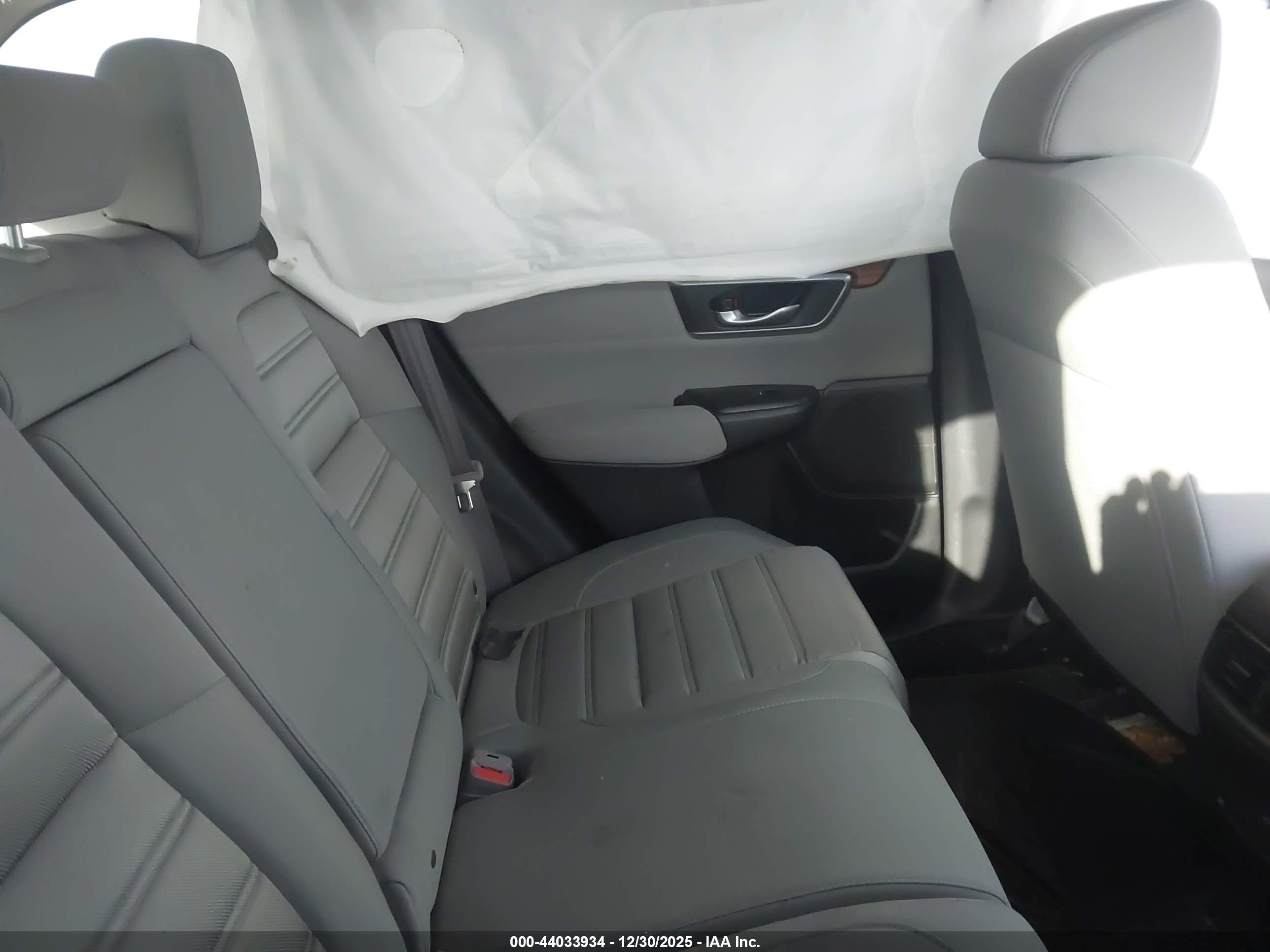 HONDA CR-V image 8