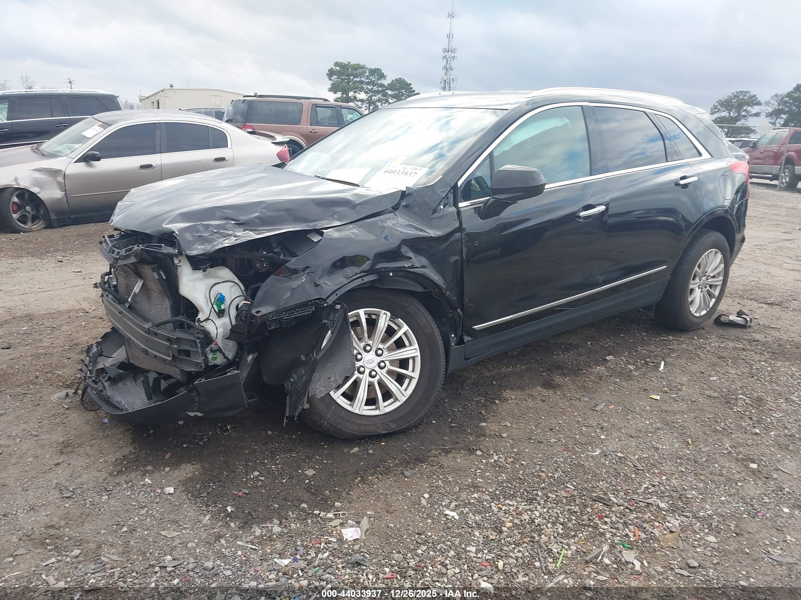 CADILLAC XT5 image 2