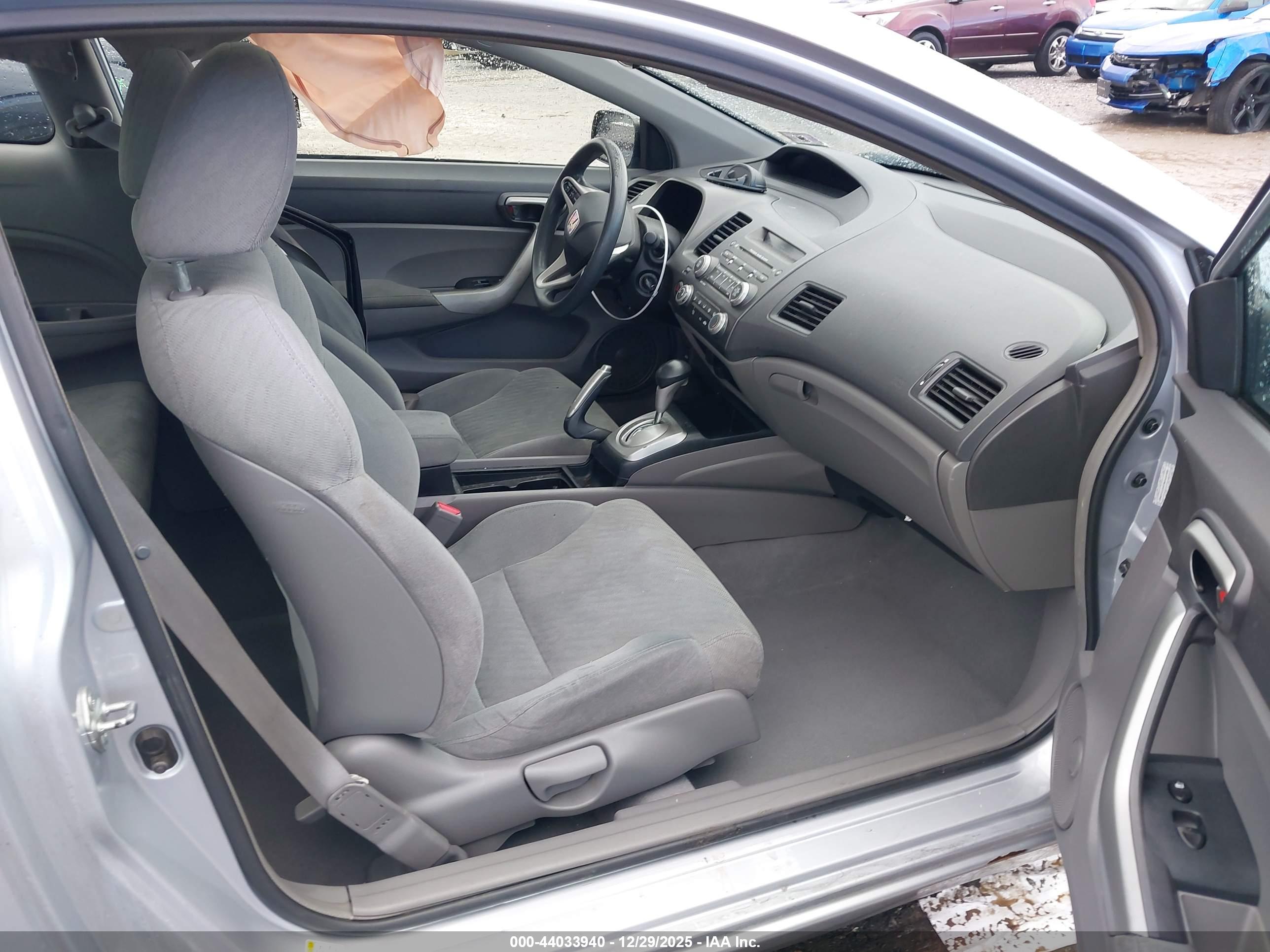 HONDA CIVIC image 5