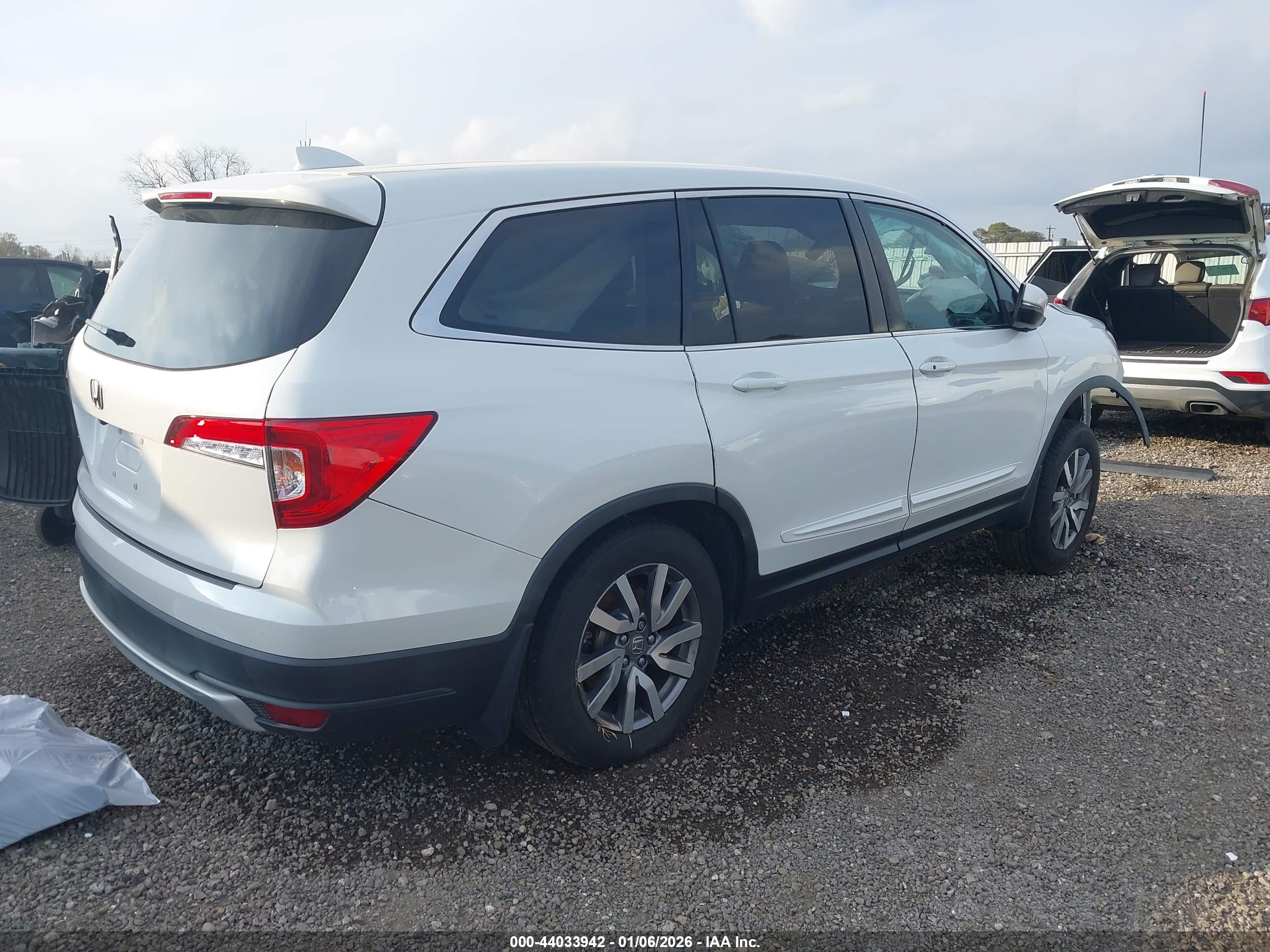 HONDA PILOT image 4