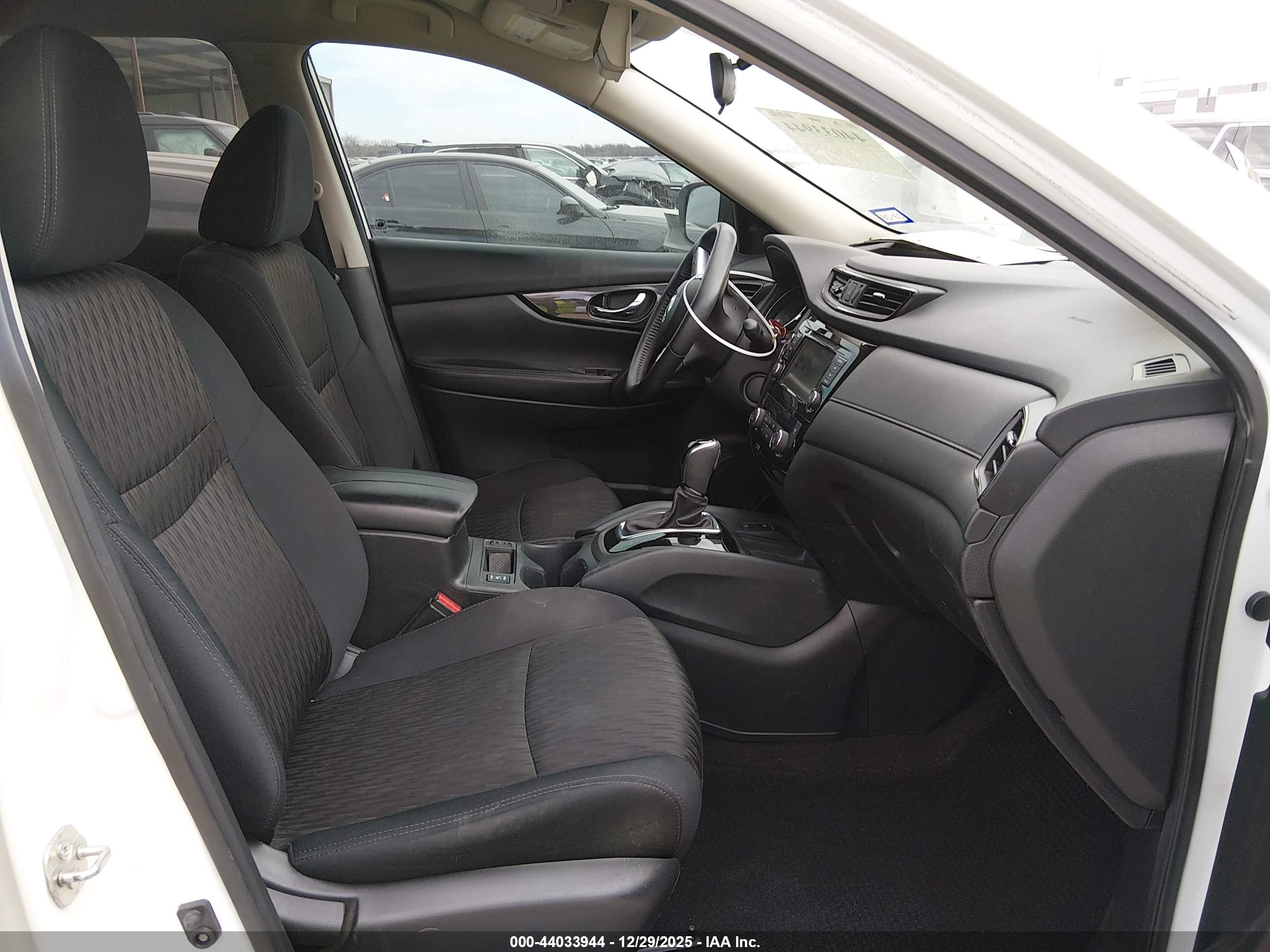 NISSAN ROGUE image 5