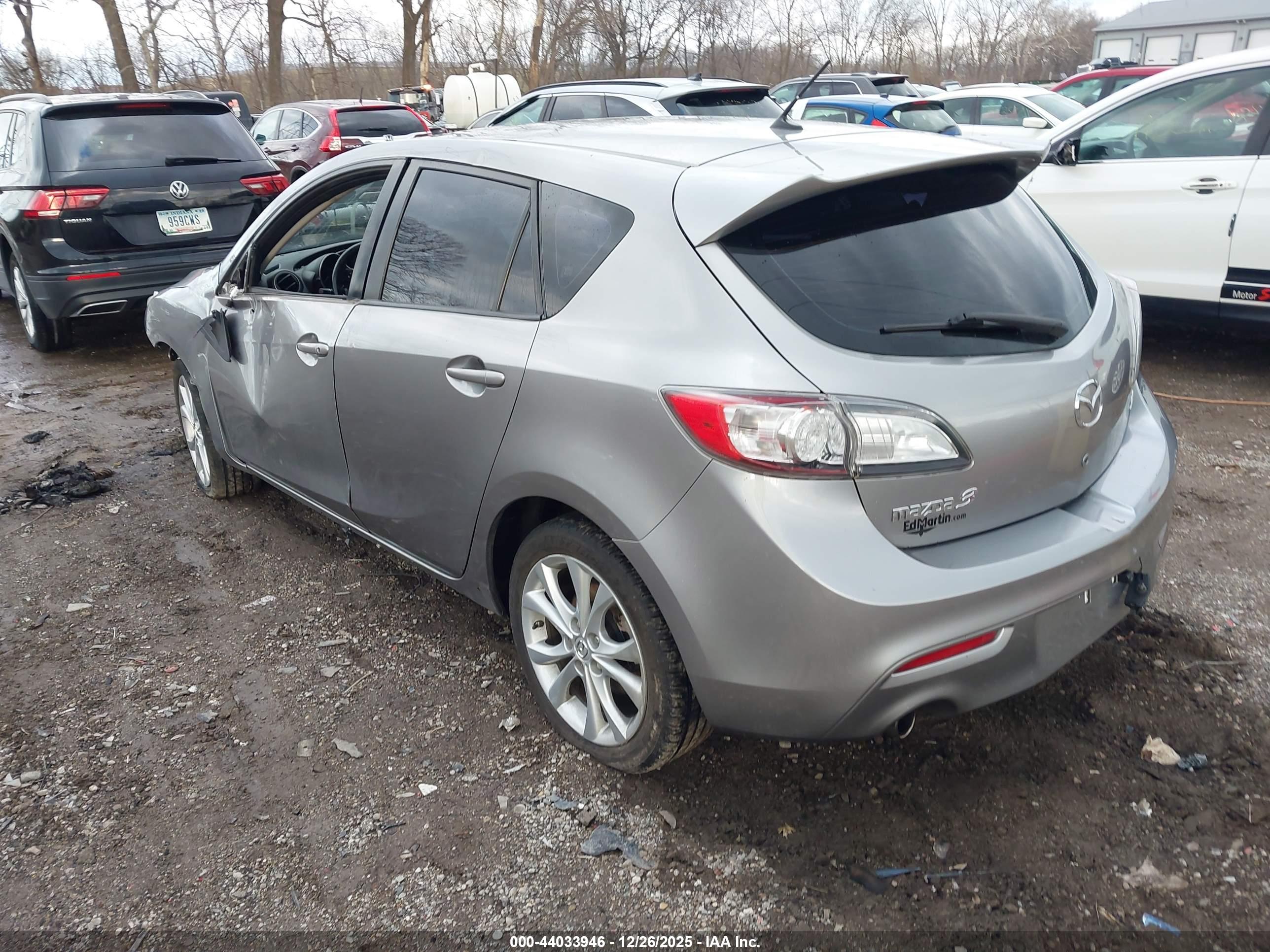 MAZDA MAZDA3 image 3