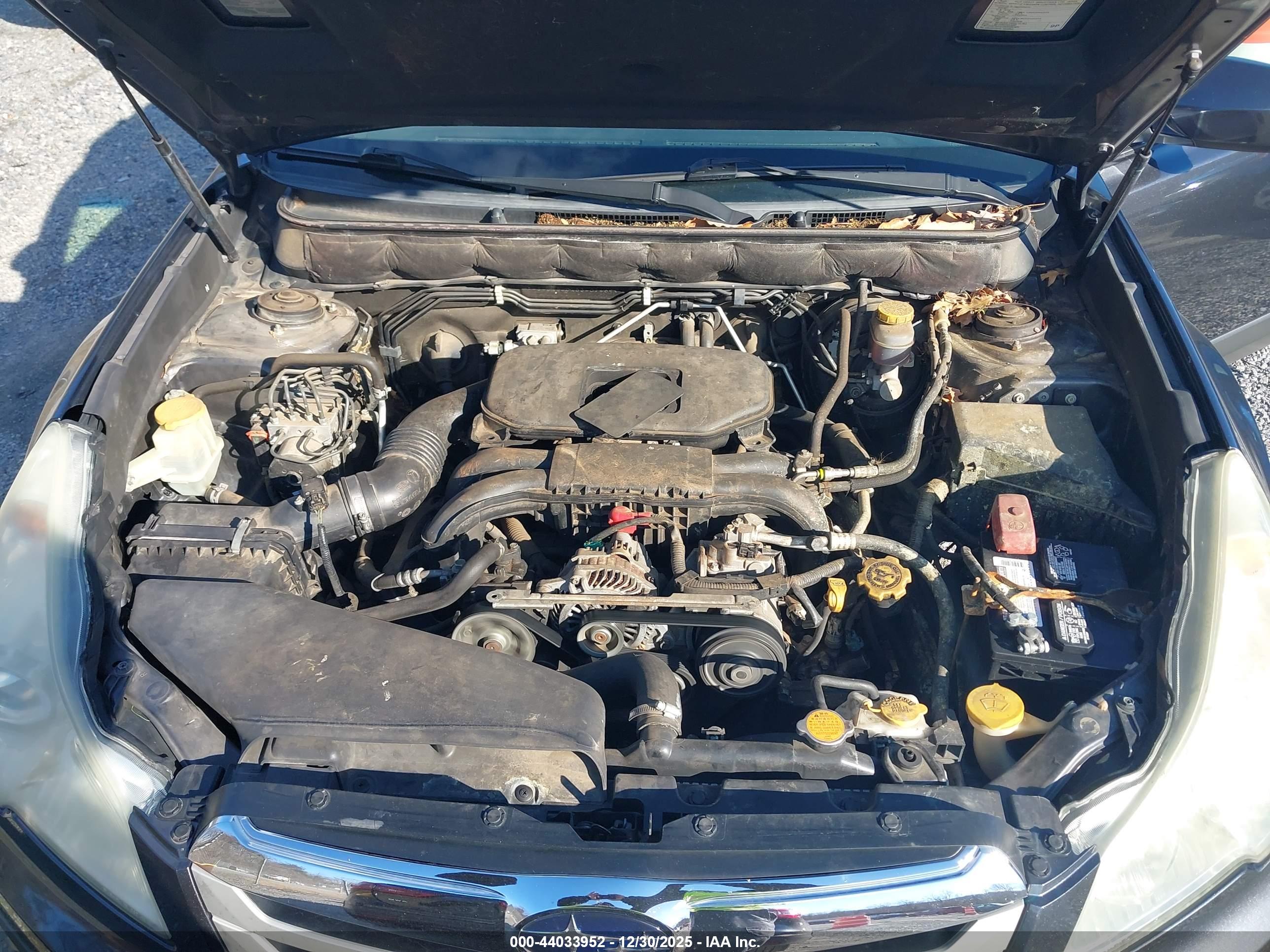 SUBARU OUTBACK image 10