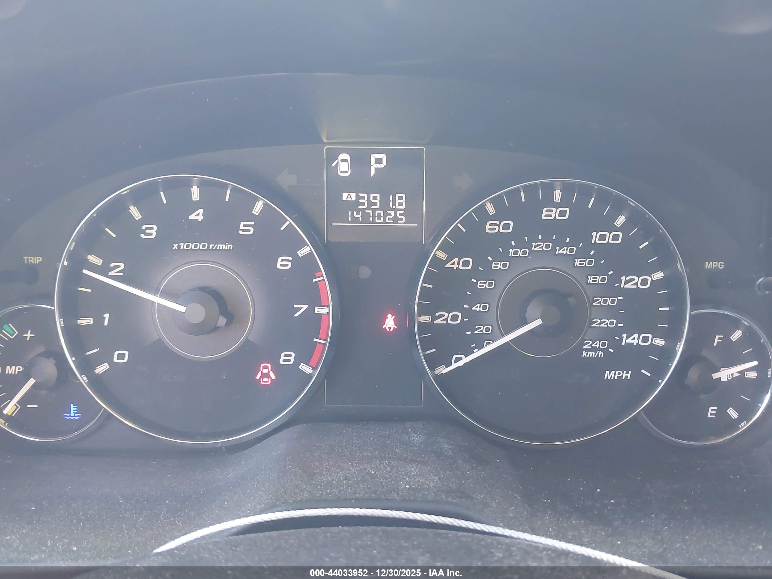 SUBARU OUTBACK image 7