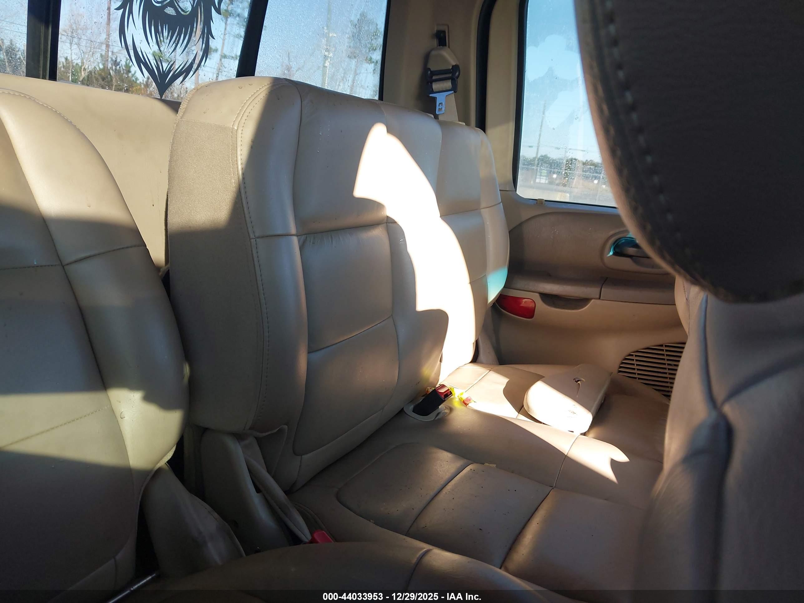FORD F-150 image 8