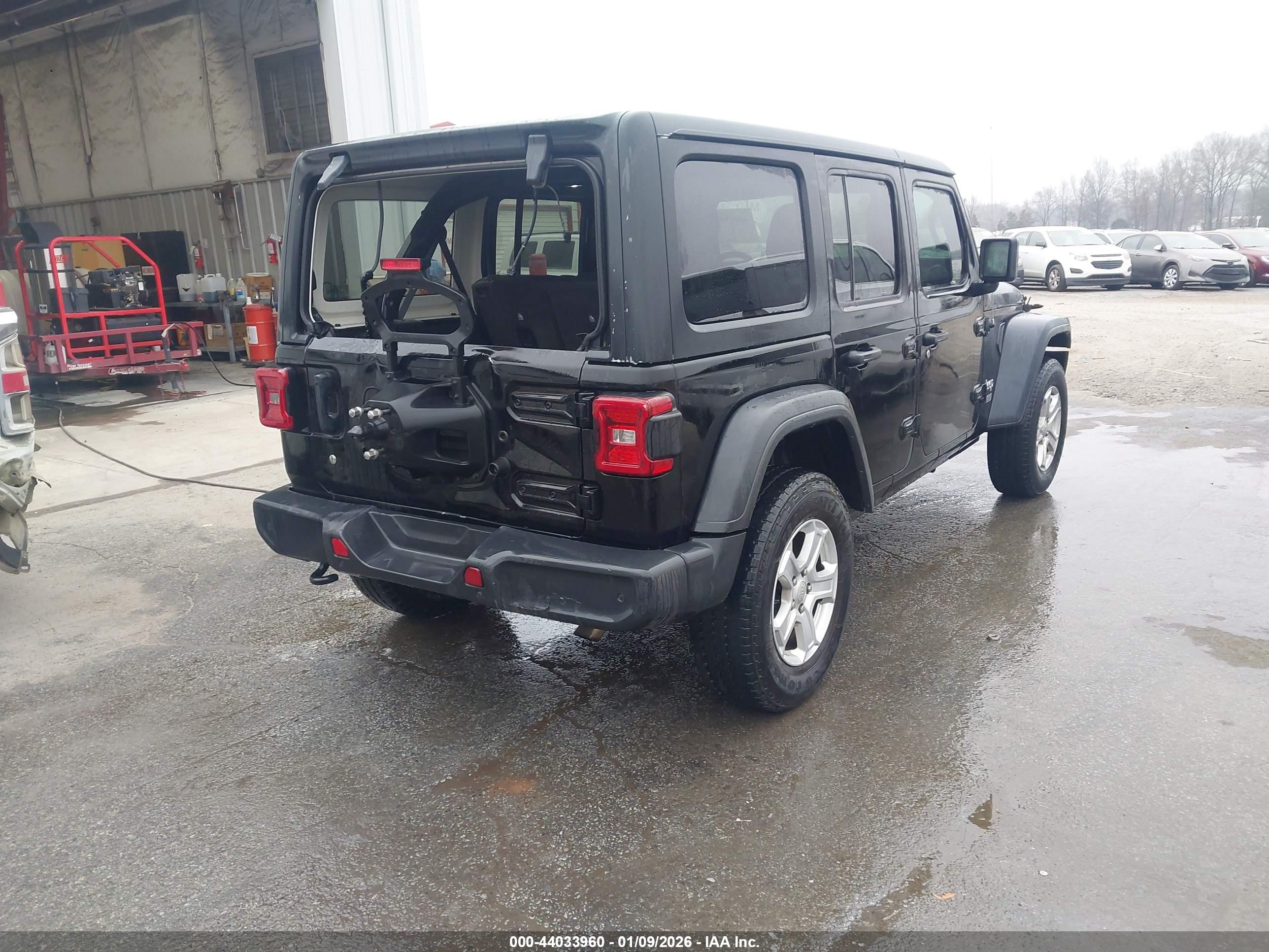 JEEP WRANGLER image 4