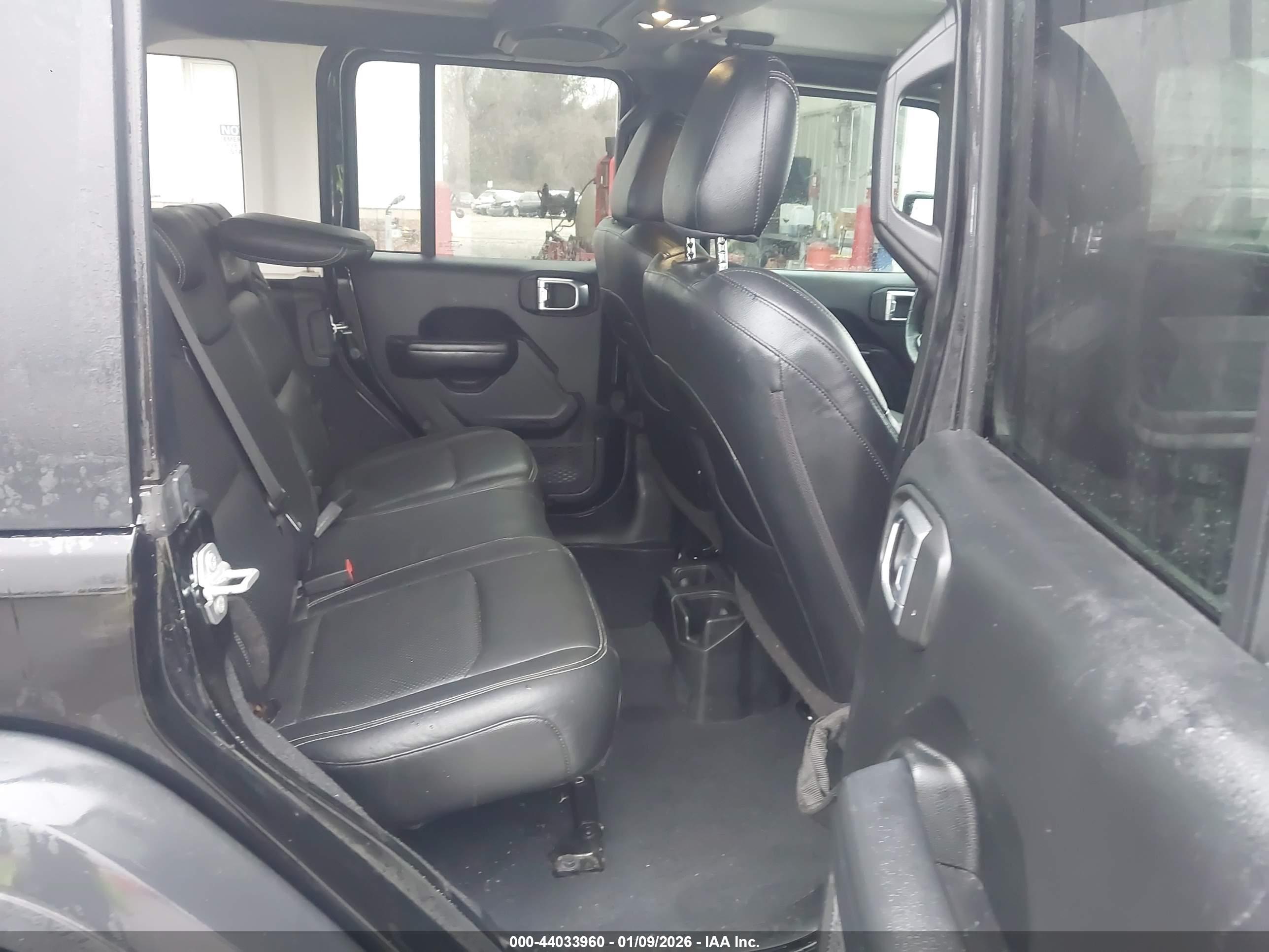 JEEP WRANGLER image 8