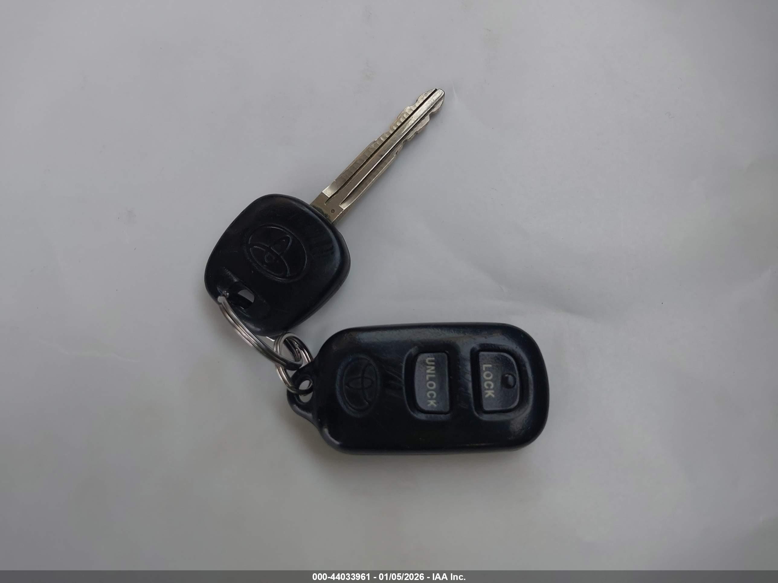 TOYOTA COROLLA image 11
