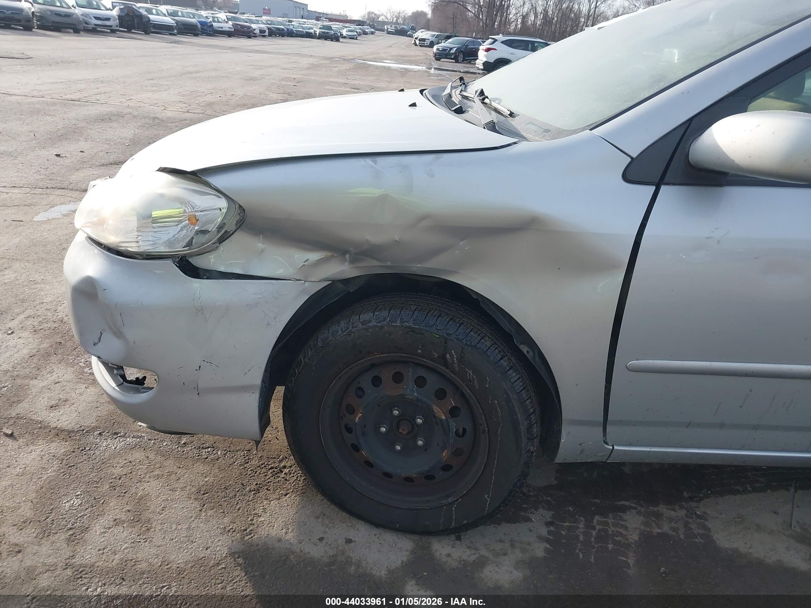 TOYOTA COROLLA image 6