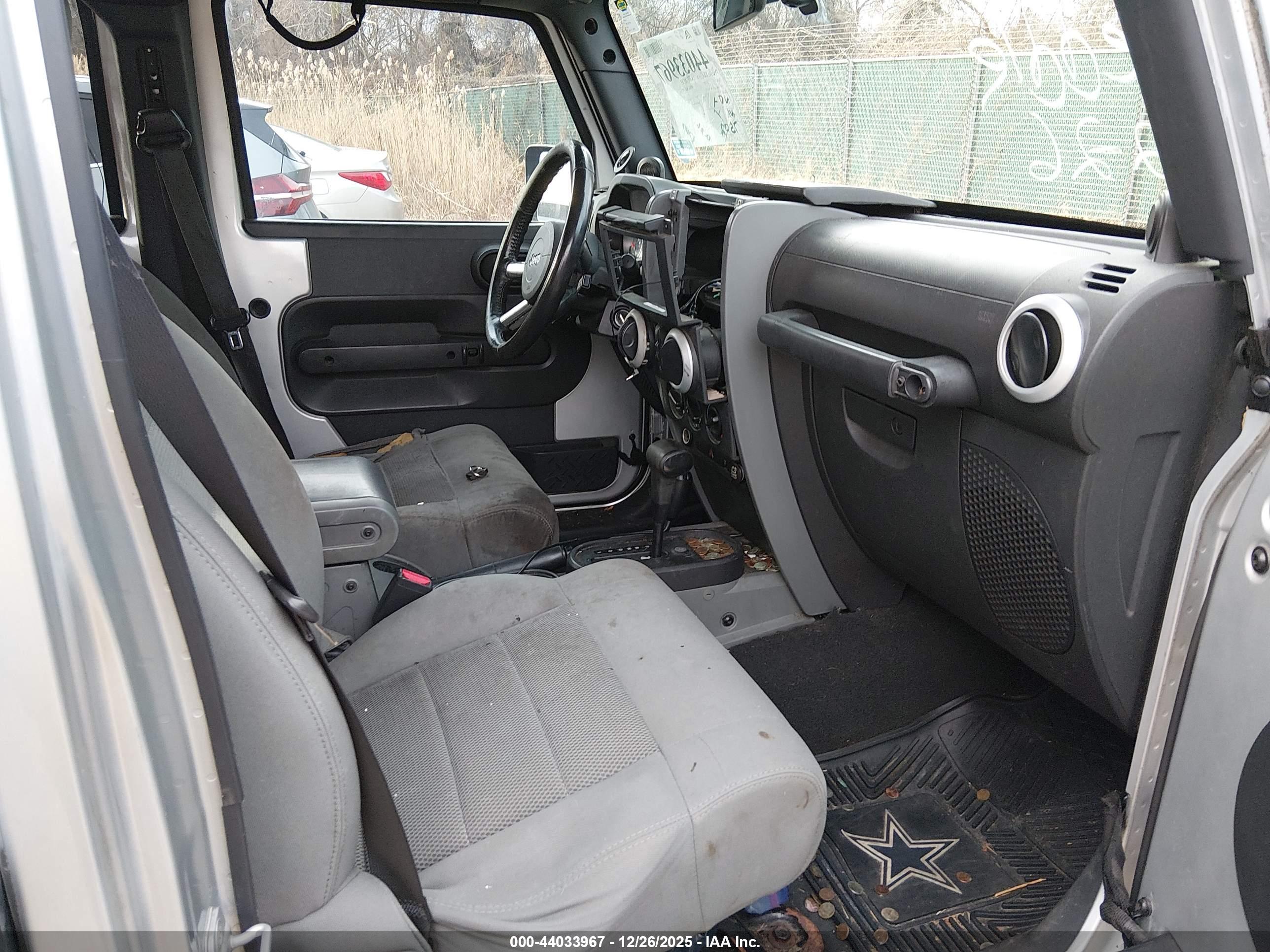 JEEP WRANGLER image 5