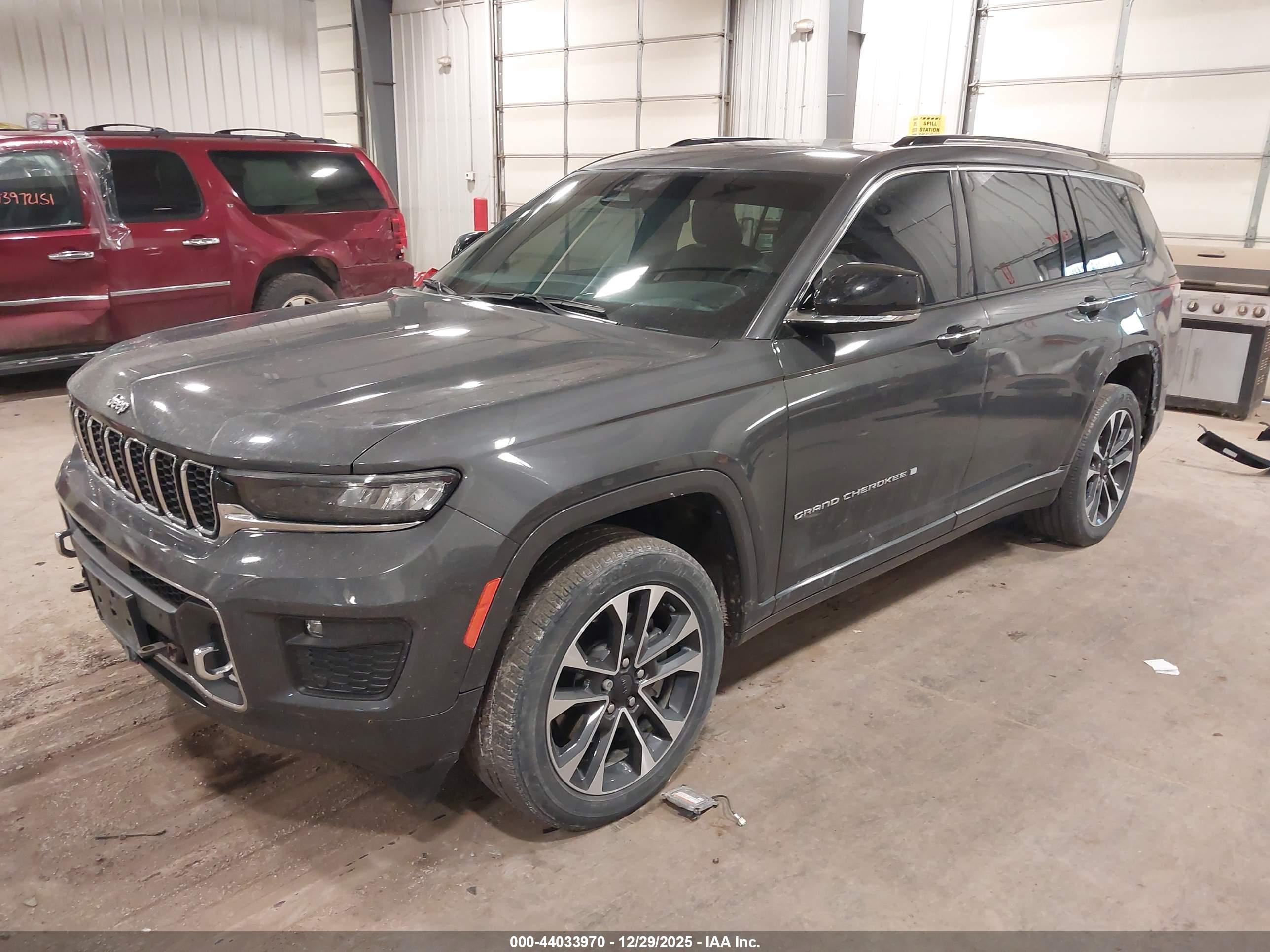 JEEP GRAND image 2