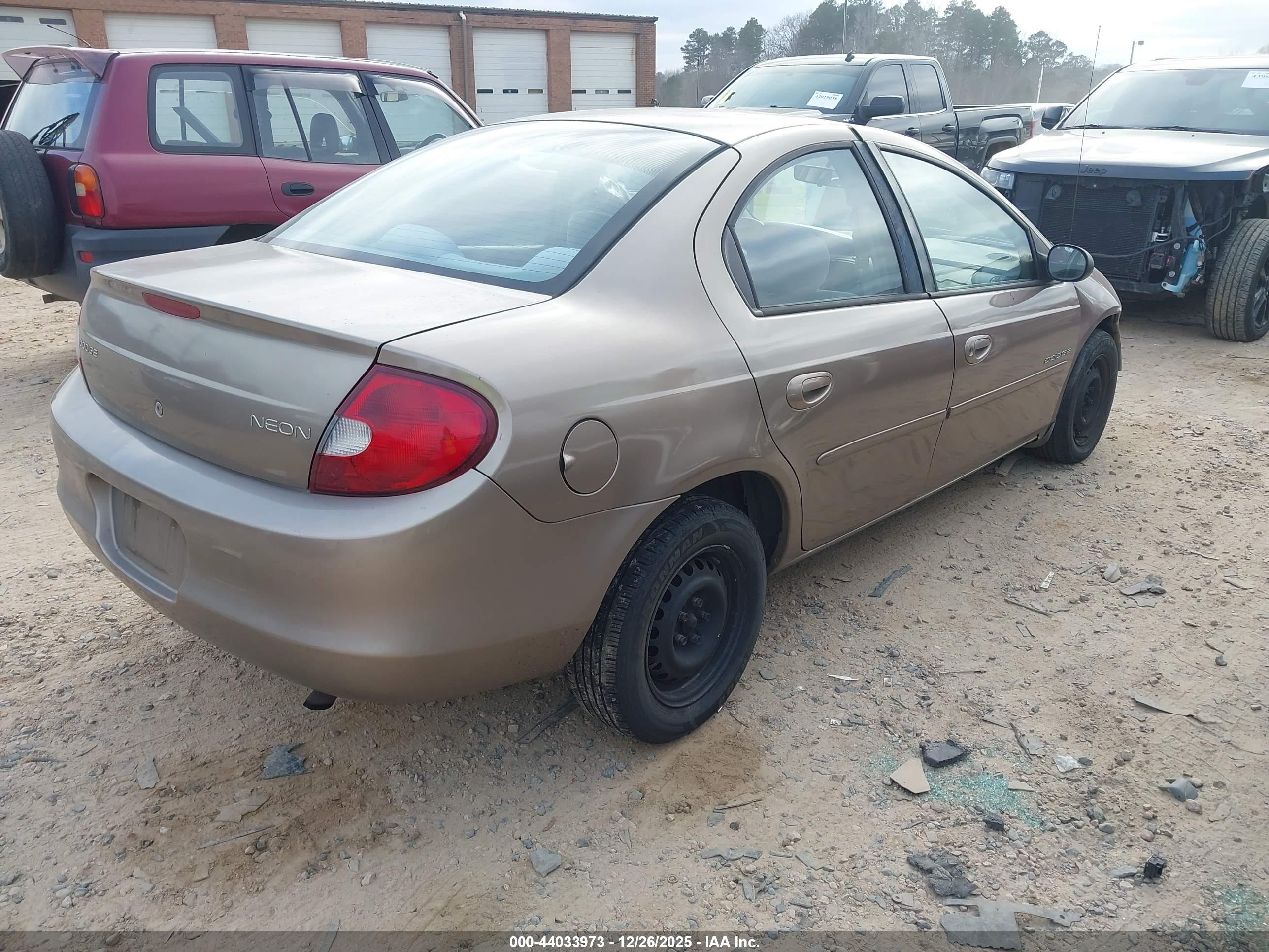 DODGE NEON image 4