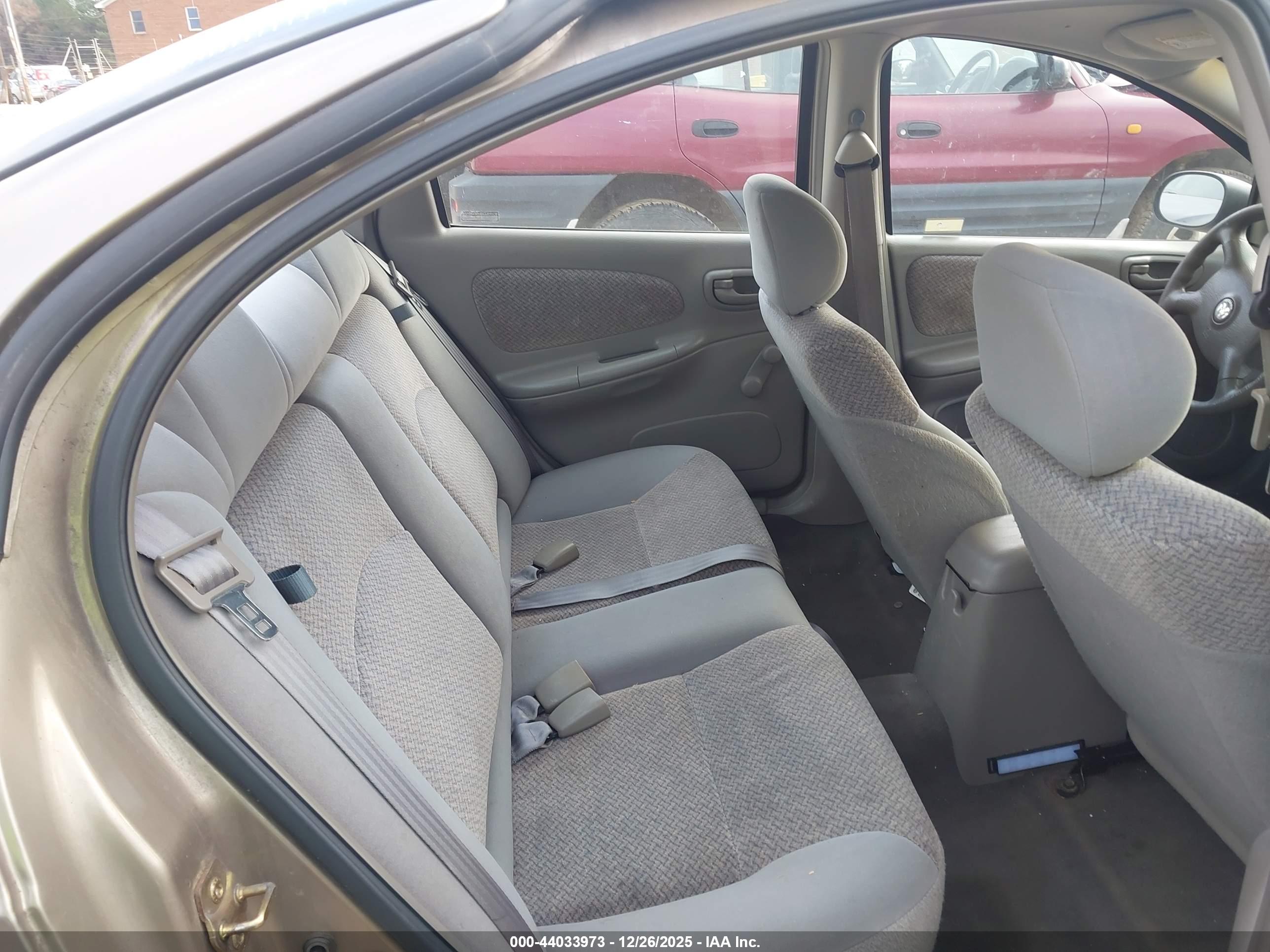 DODGE NEON image 8